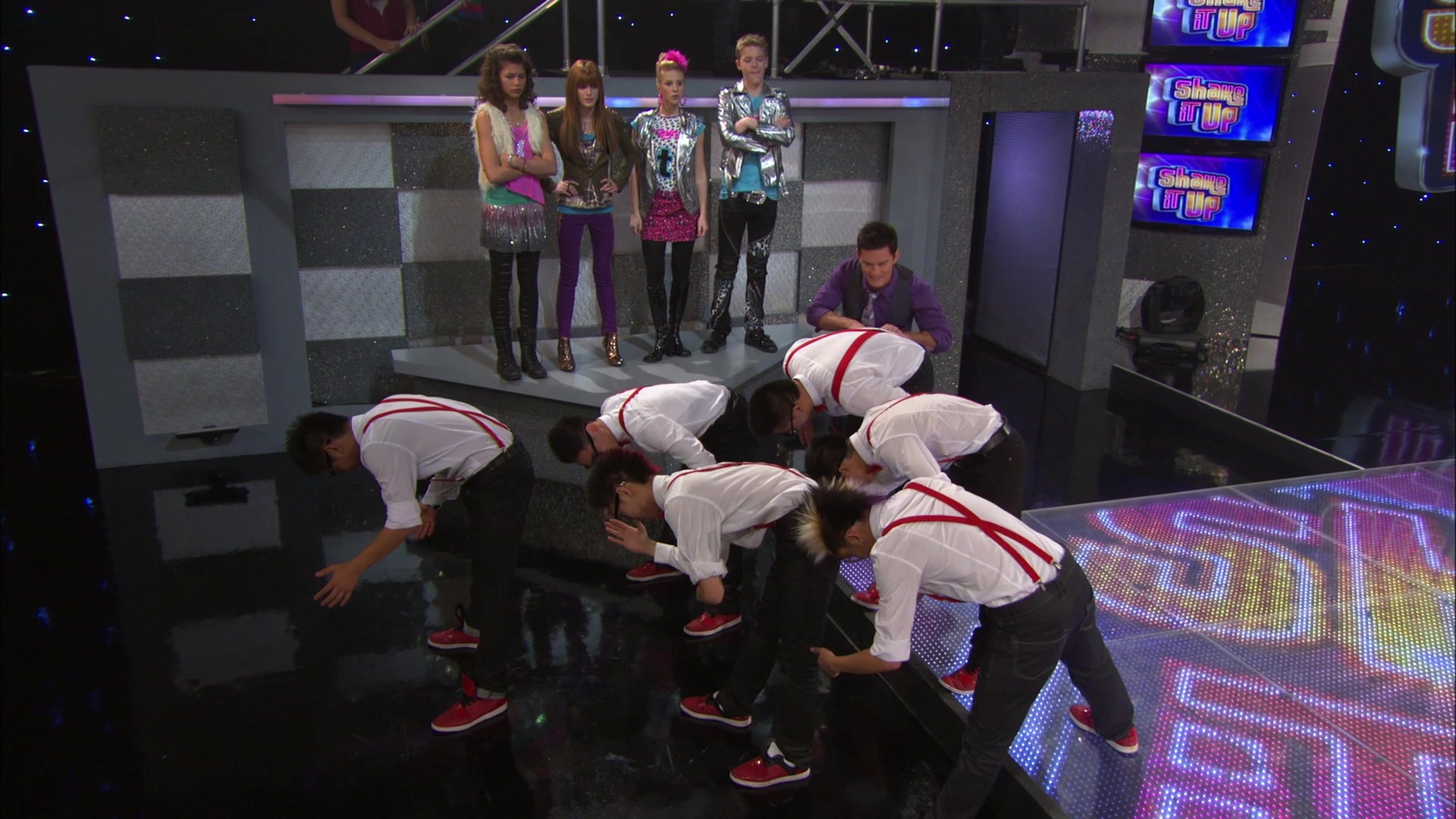 Shake_It_Up_S01E14_1080p_BTD_000300.jpg
