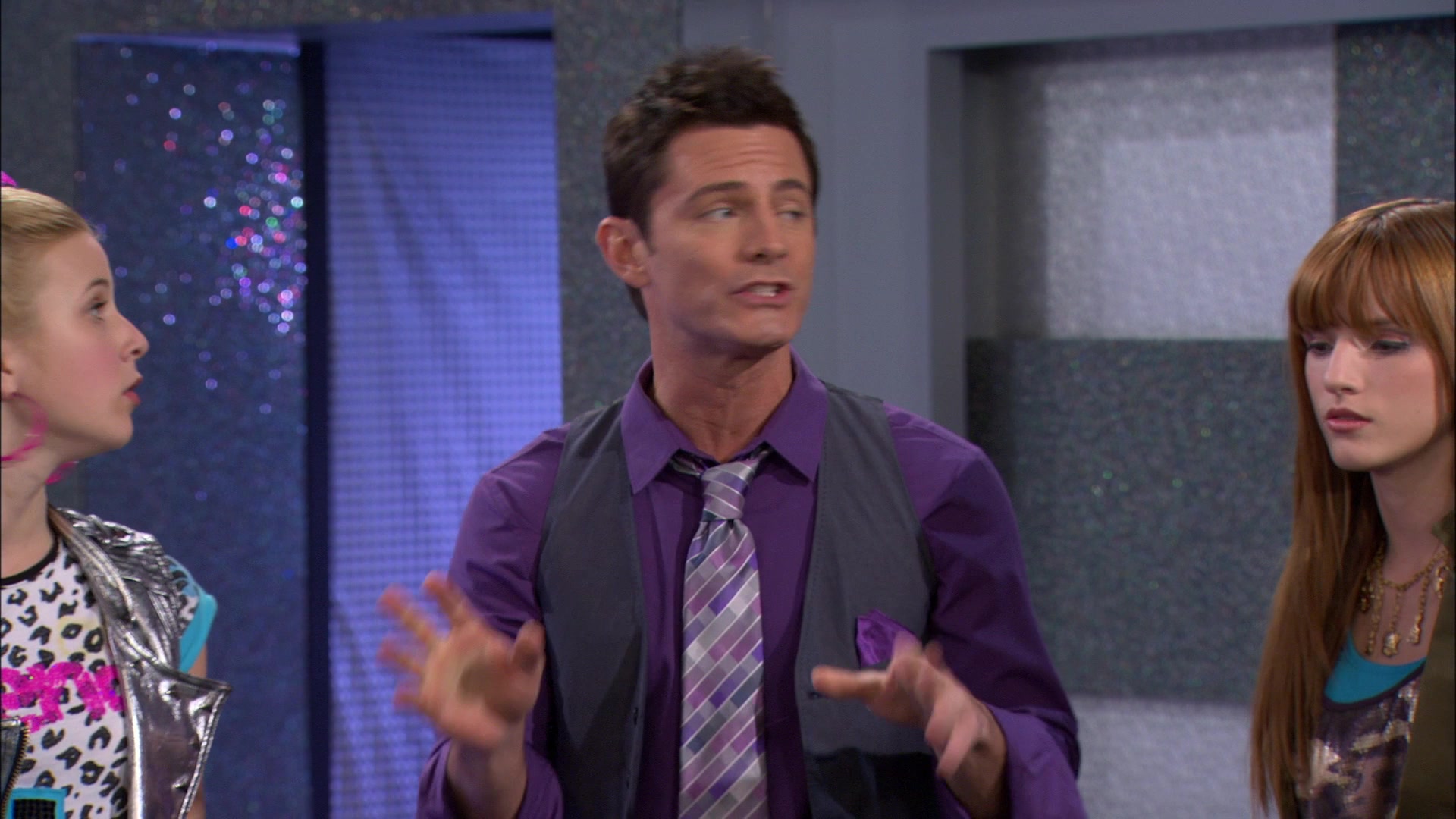 Shake_It_Up_S01E14_1080p_BTD_000522.jpg Shake_It_Up_S01E14_1080p_BTD_000522.jpg