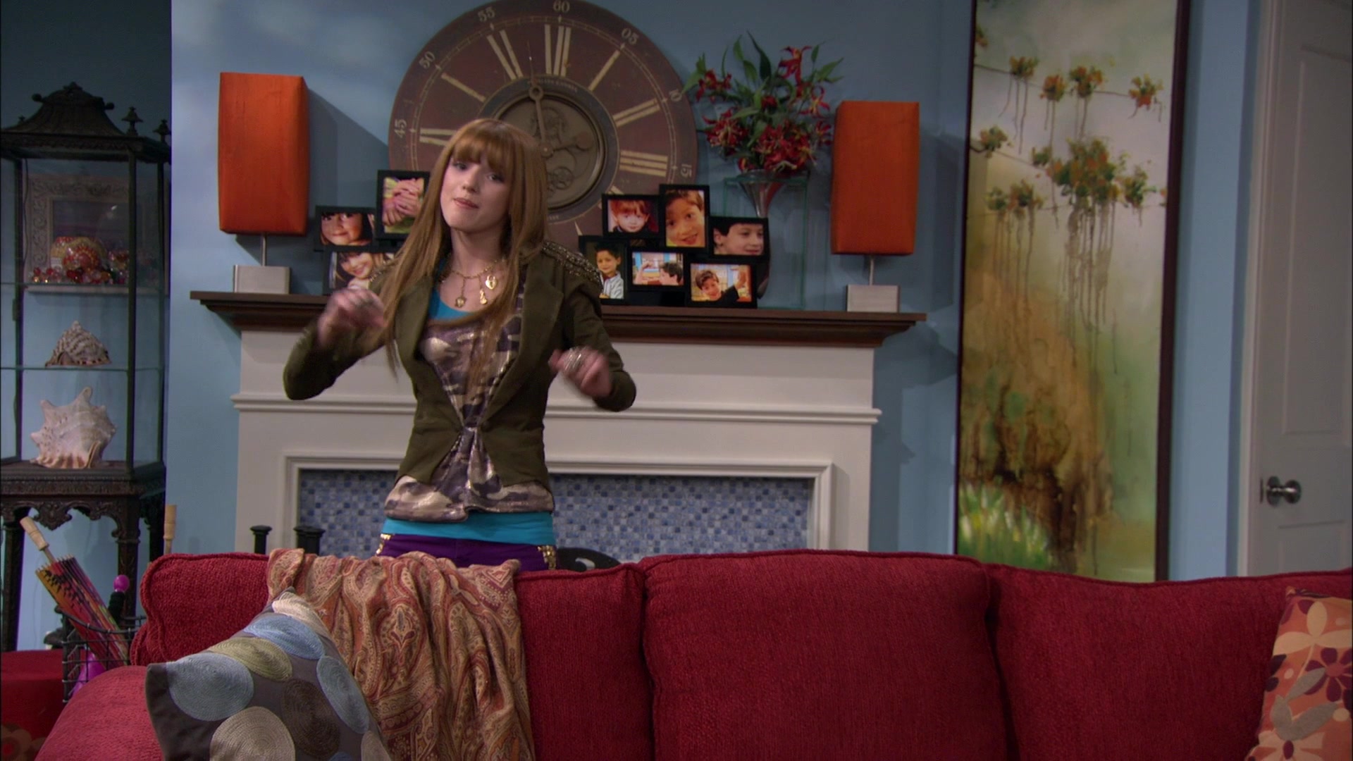Shake_It_Up_S01E14_1080p_BTD_000693.jpg Shake_It_Up_S01E14_1080p_BTD_000693.jpg