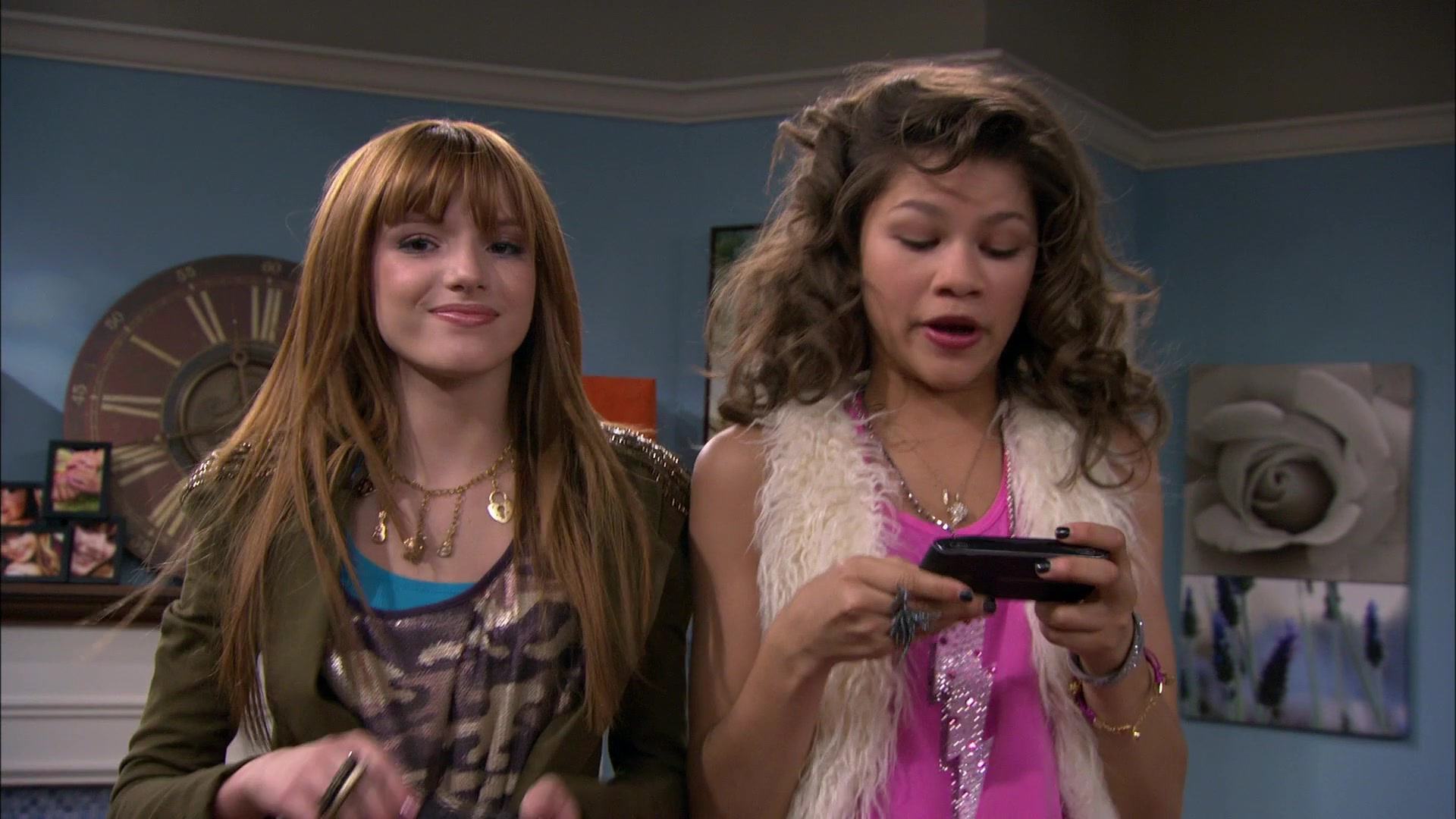Shake_It_Up_S01E14_1080p_BTD_000721.jpg Shake_It_Up_S01E14_1080p_BTD_000721.jpg