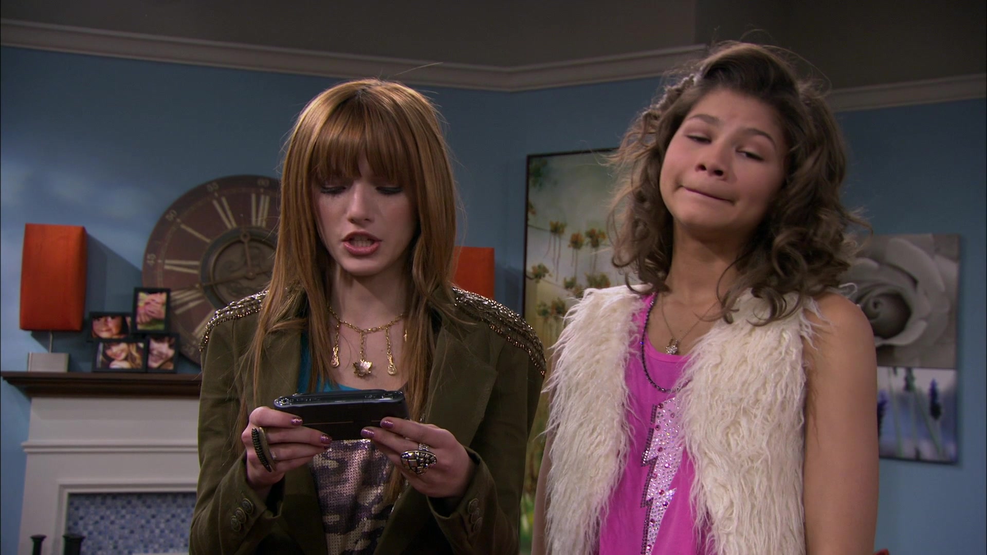 Shake_It_Up_S01E14_1080p_BTD_000733.jpg Shake_It_Up_S01E14_1080p_BTD_000733.jpg