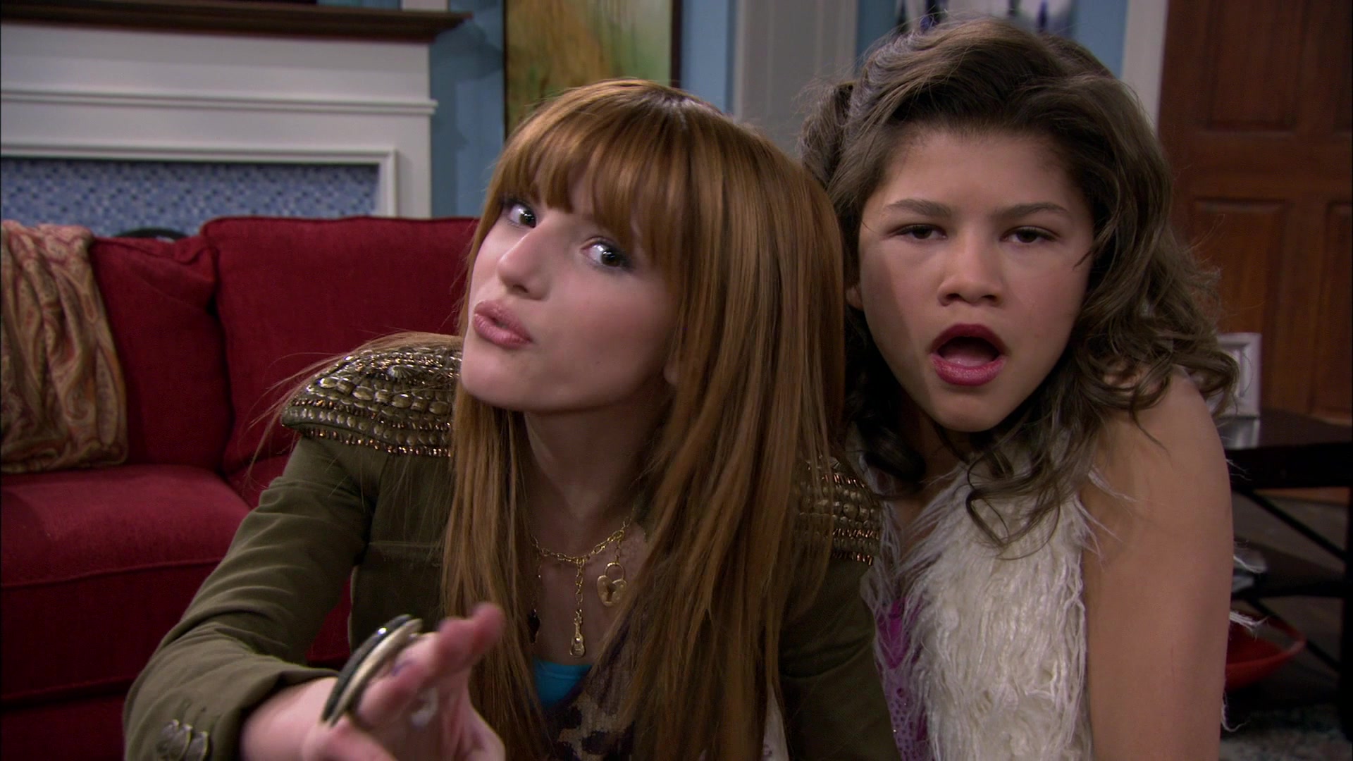 Shake_It_Up_S01E14_1080p_BTD_000824.jpg Shake_It_Up_S01E14_1080p_BTD_000824.jpg