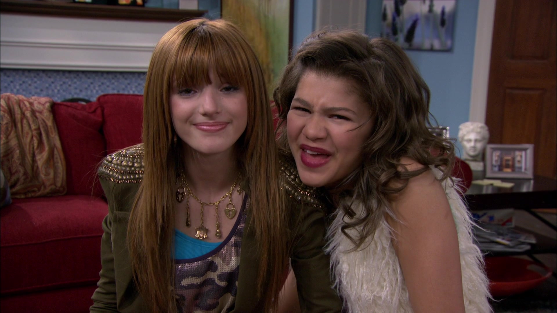 Shake_It_Up_S01E14_1080p_BTD_000850.jpg Shake_It_Up_S01E14_1080p_BTD_000850.jpg