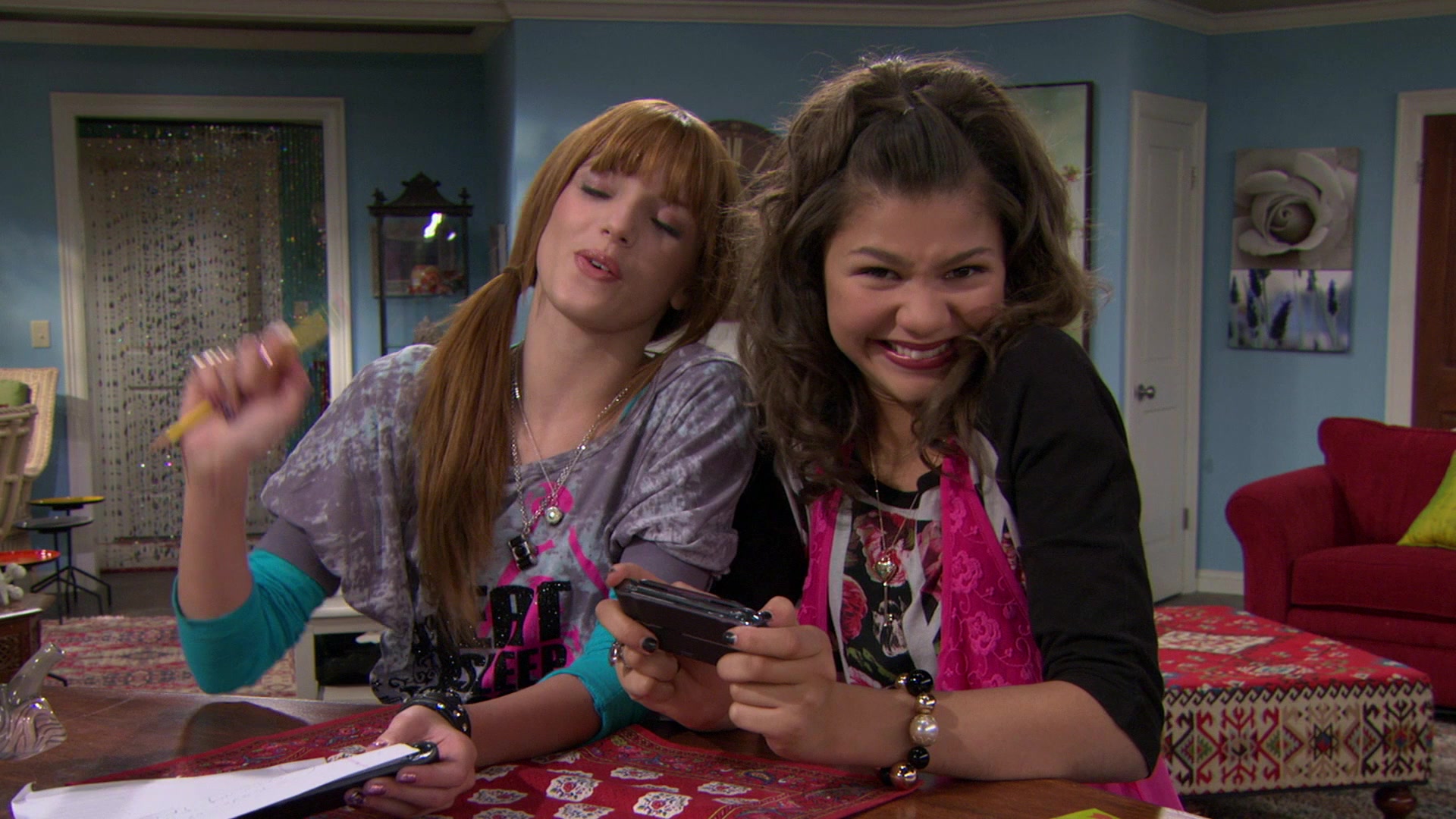 Shake_It_Up_S01E14_1080p_BTD_001043.jpg Shake_It_Up_S01E14_1080p_BTD_001043.jpg