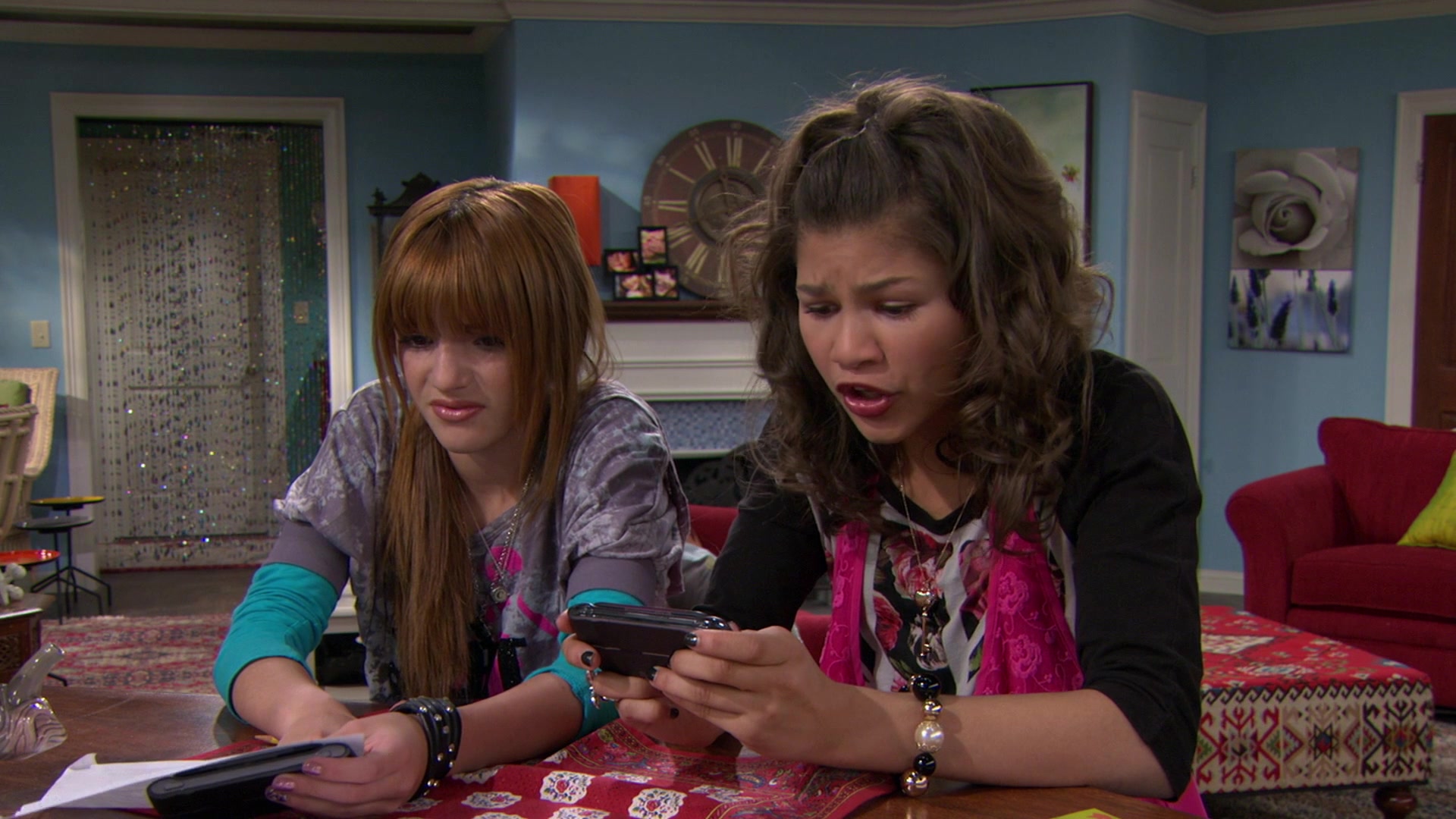 Shake_It_Up_S01E14_1080p_BTD_001080.jpg Shake_It_Up_S01E14_1080p_BTD_001080.jpg