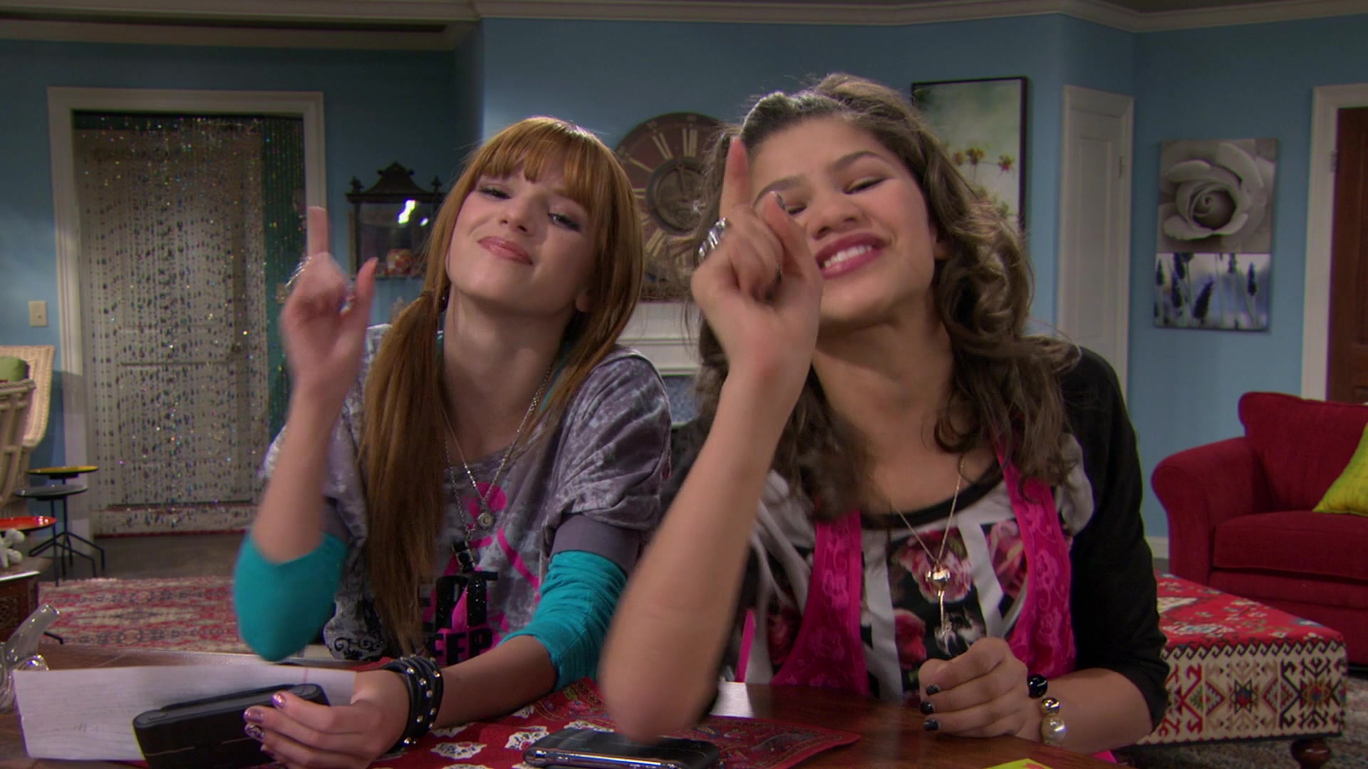 Shake_It_Up_S01E14_1080p_BTD_001117.jpg Shake_It_Up_S01E14_1080p_BTD_001117.jpg