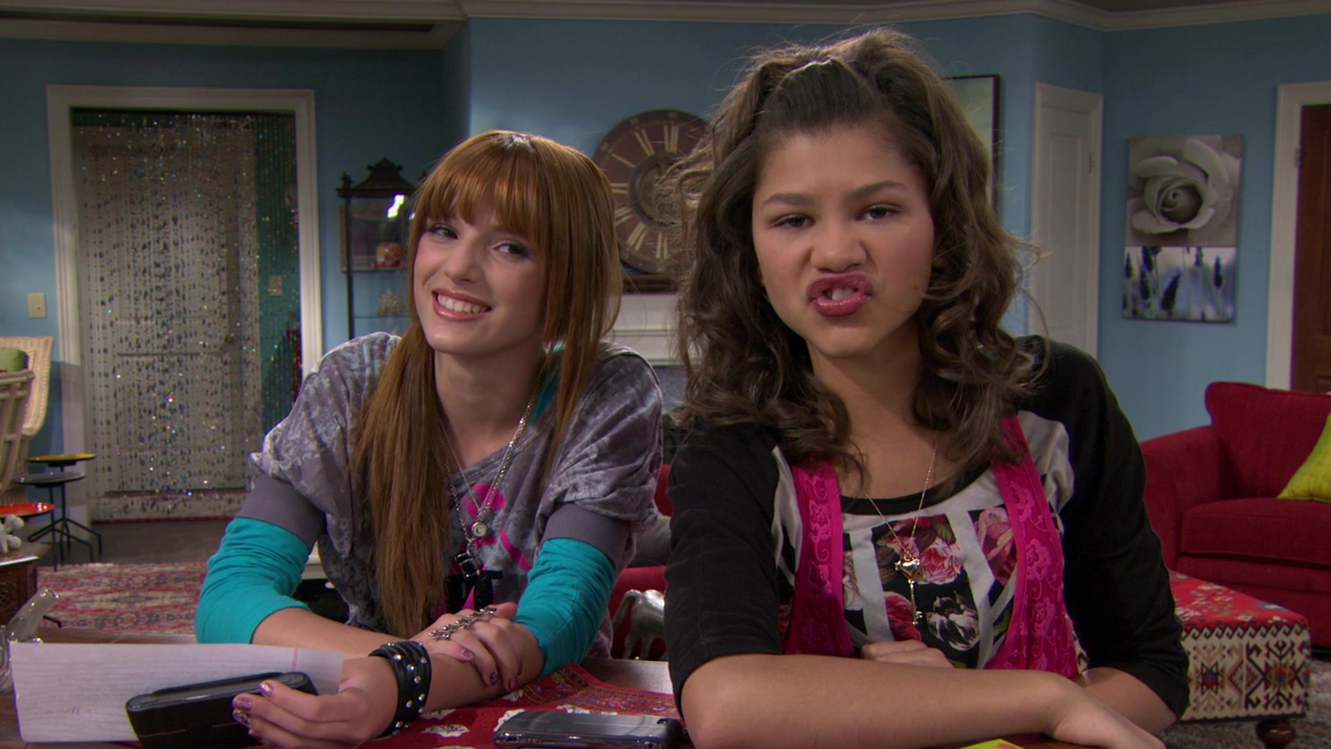 Shake_It_Up_S01E14_1080p_BTD_001132.jpg Shake_It_Up_S01E14_1080p_BTD_001132.jpg