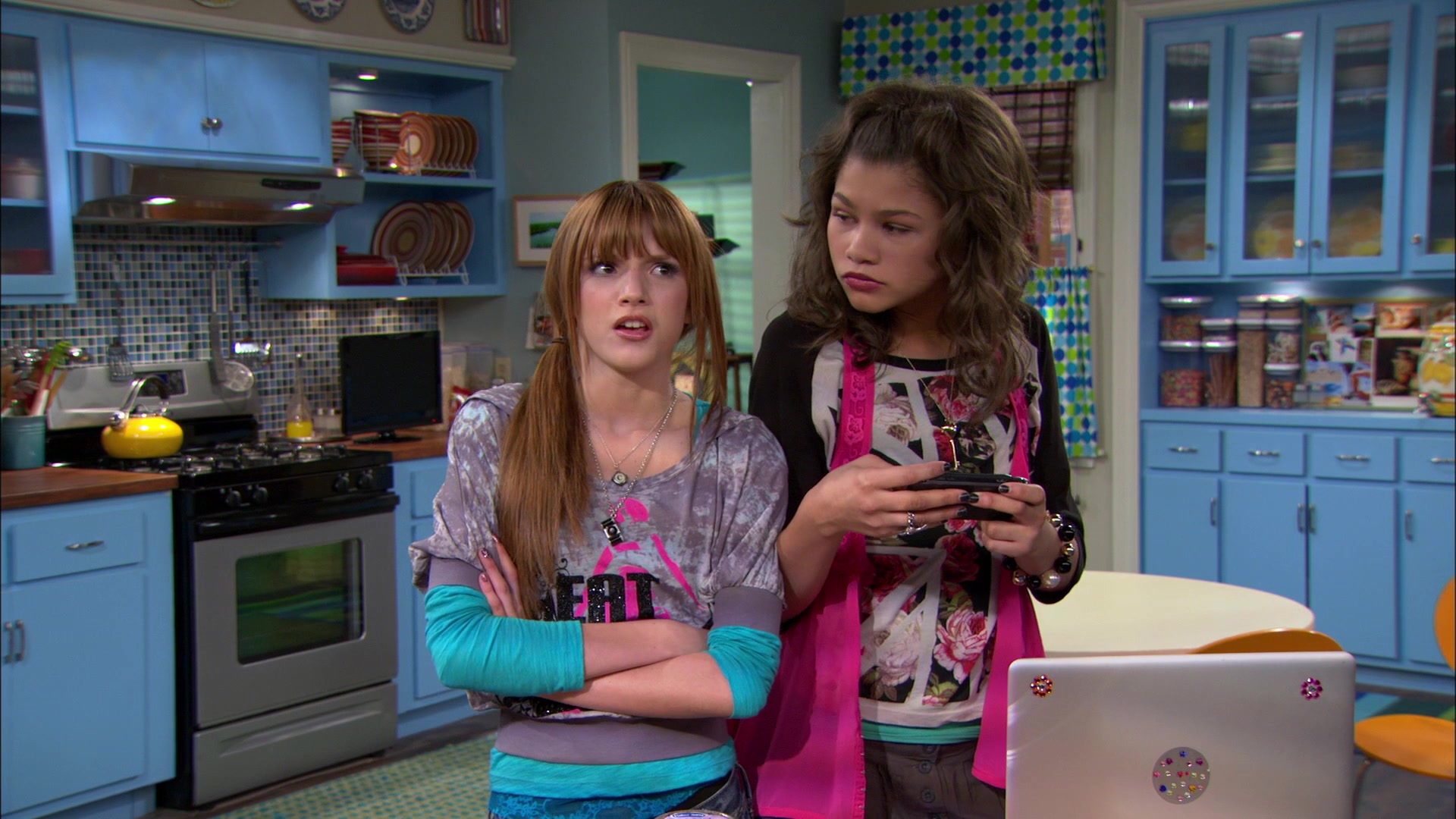 Shake_It_Up_S01E14_1080p_BTD_001233.jpg Shake_It_Up_S01E14_1080p_BTD_001233.jpg