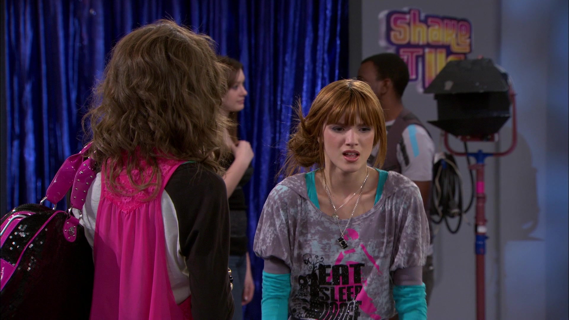 Shake_It_Up_S01E14_1080p_BTD_001312.jpg Shake_It_Up_S01E14_1080p_BTD_001312.jpg