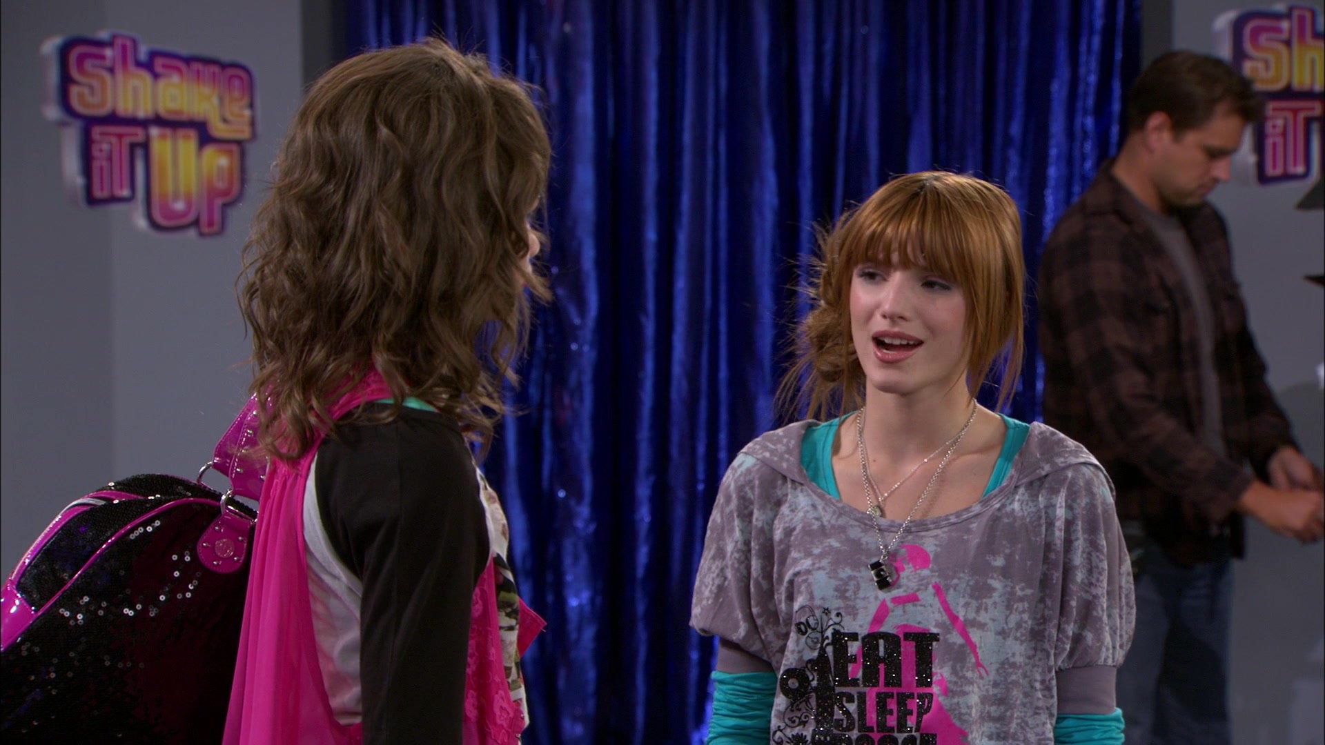 Shake_It_Up_S01E14_1080p_BTD_001375.jpg Shake_It_Up_S01E14_1080p_BTD_001375.jpg