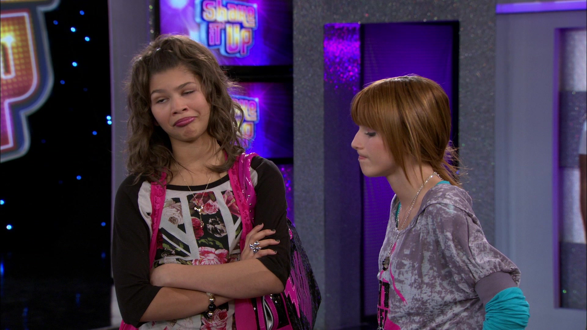 Shake_It_Up_S01E14_1080p_BTD_001396.jpg Shake_It_Up_S01E14_1080p_BTD_001396.jpg