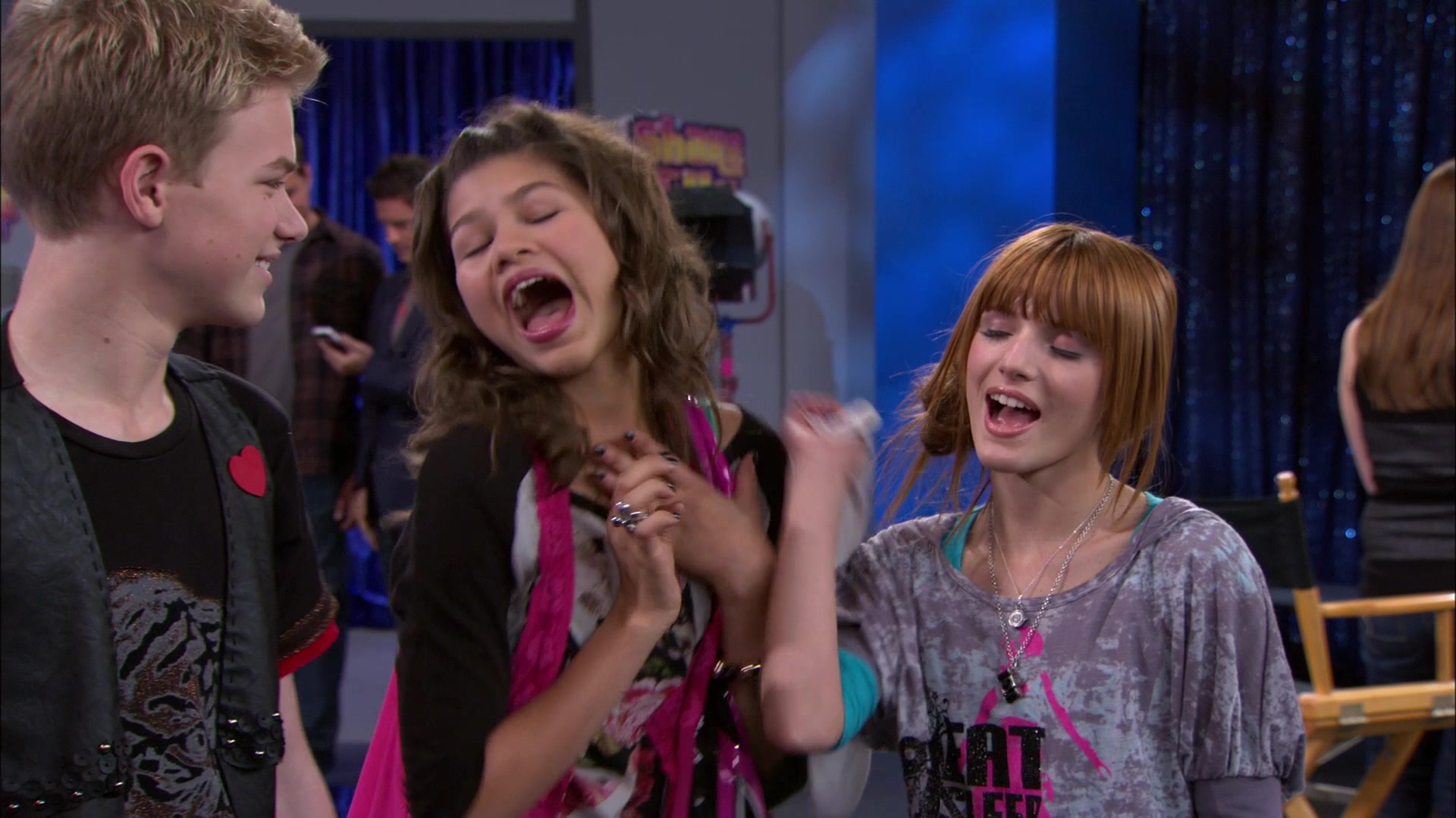 Shake_It_Up_S01E14_1080p_BTD_001611.jpg Shake_It_Up_S01E14_1080p_BTD_001611.jpg