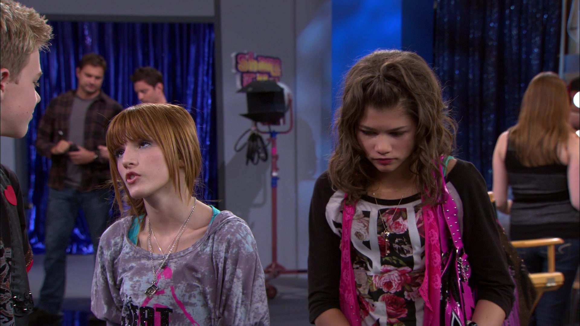 Shake_It_Up_S01E14_1080p_BTD_001675.jpg