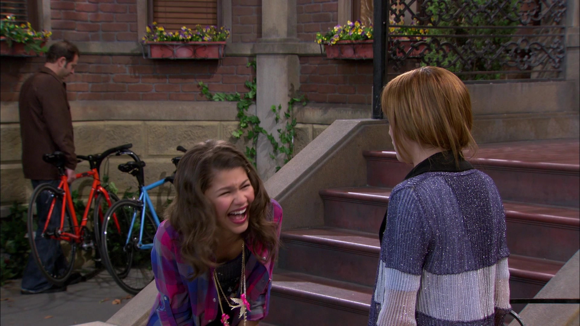 Shake_It_Up_S01E14_1080p_BTD_001964.jpg Shake_It_Up_S01E14_1080p_BTD_001964.jpg