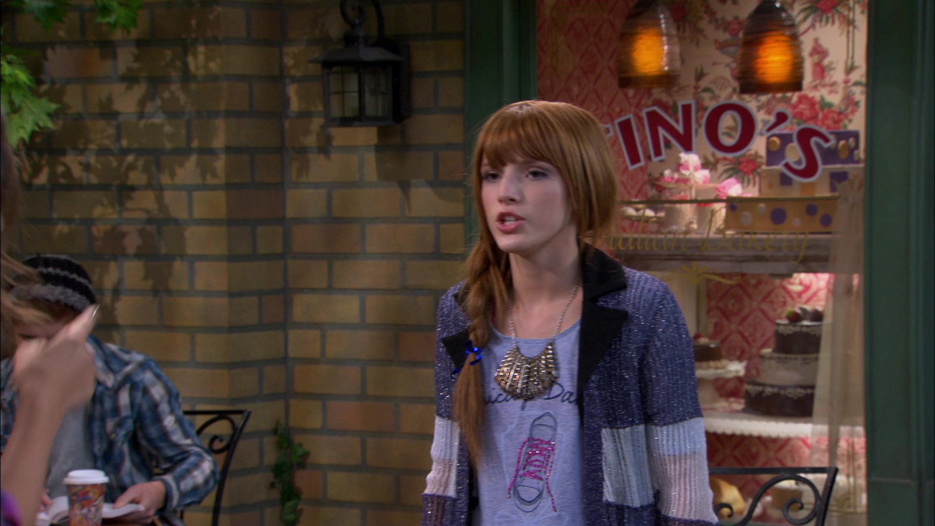 Shake_It_Up_S01E14_1080p_BTD_001967.jpg Shake_It_Up_S01E14_1080p_BTD_001967.jpg
