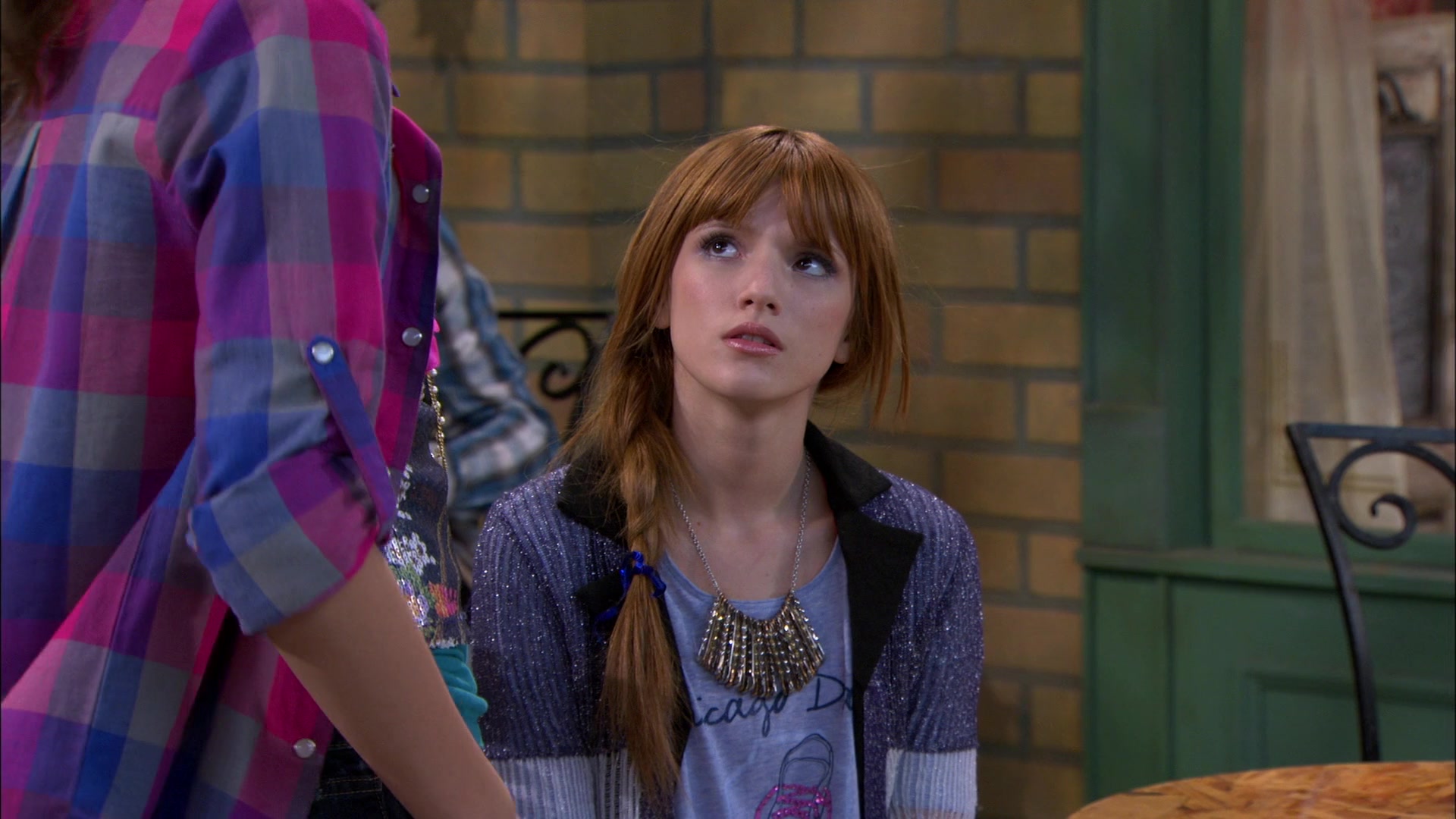 Shake_It_Up_S01E14_1080p_BTD_002017.jpg Shake_It_Up_S01E14_1080p_BTD_002017.jpg