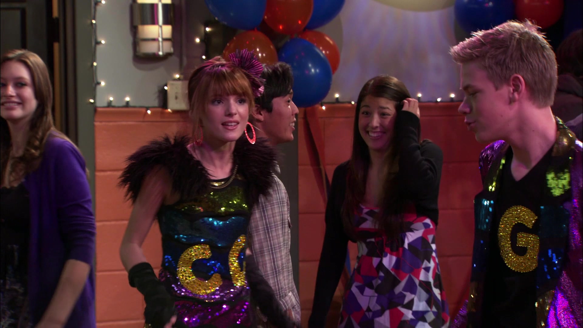 Shake_It_Up_S01E14_1080p_BTD_002333.jpg Shake_It_Up_S01E14_1080p_BTD_002333.jpg
