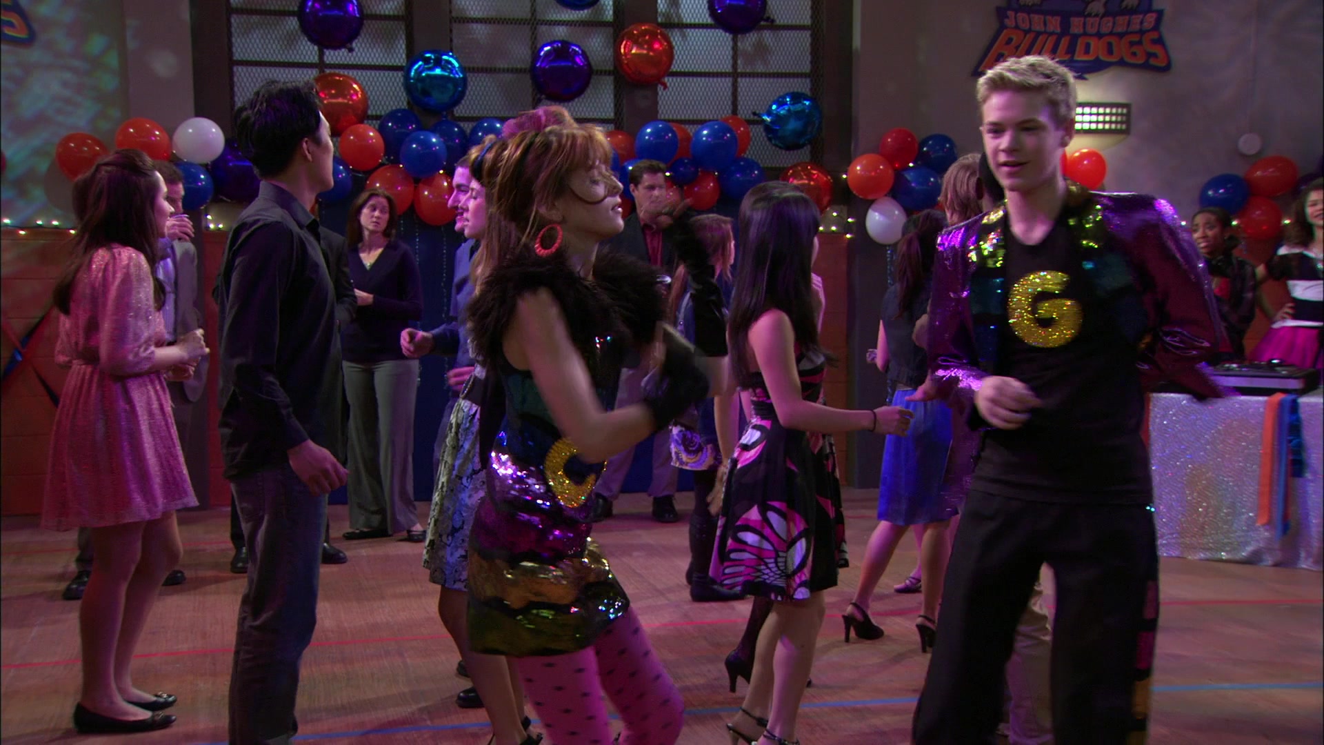 Shake_It_Up_S01E14_1080p_BTD_002341.jpg