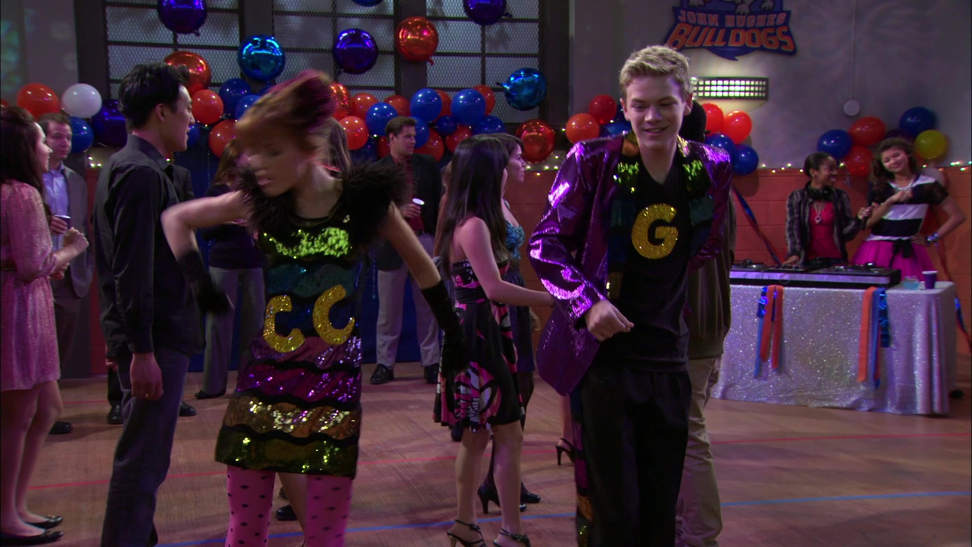 Shake_It_Up_S01E14_1080p_BTD_002345.jpg