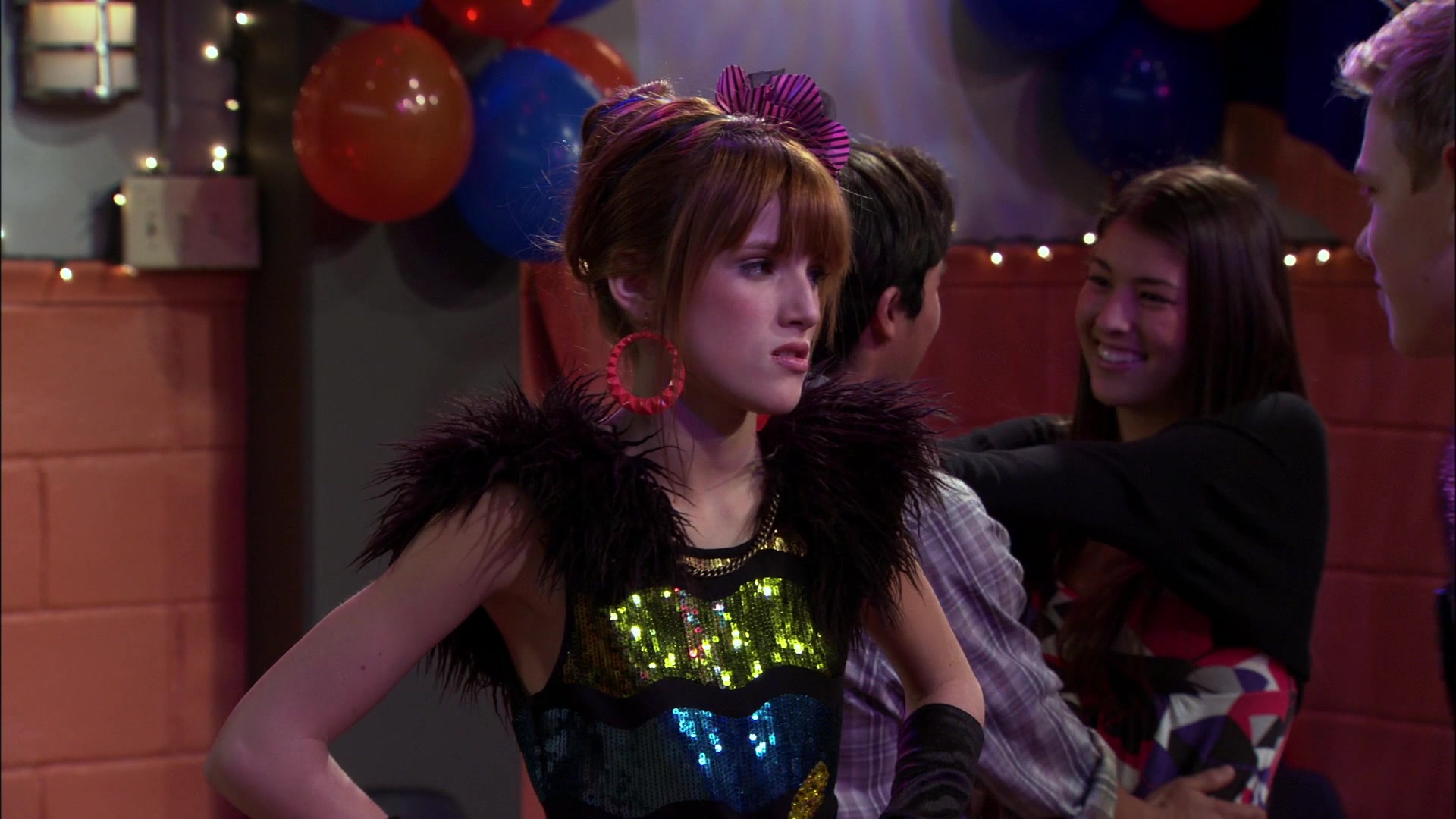 Shake_It_Up_S01E14_1080p_BTD_002369.jpg Shake_It_Up_S01E14_1080p_BTD_002369.jpg