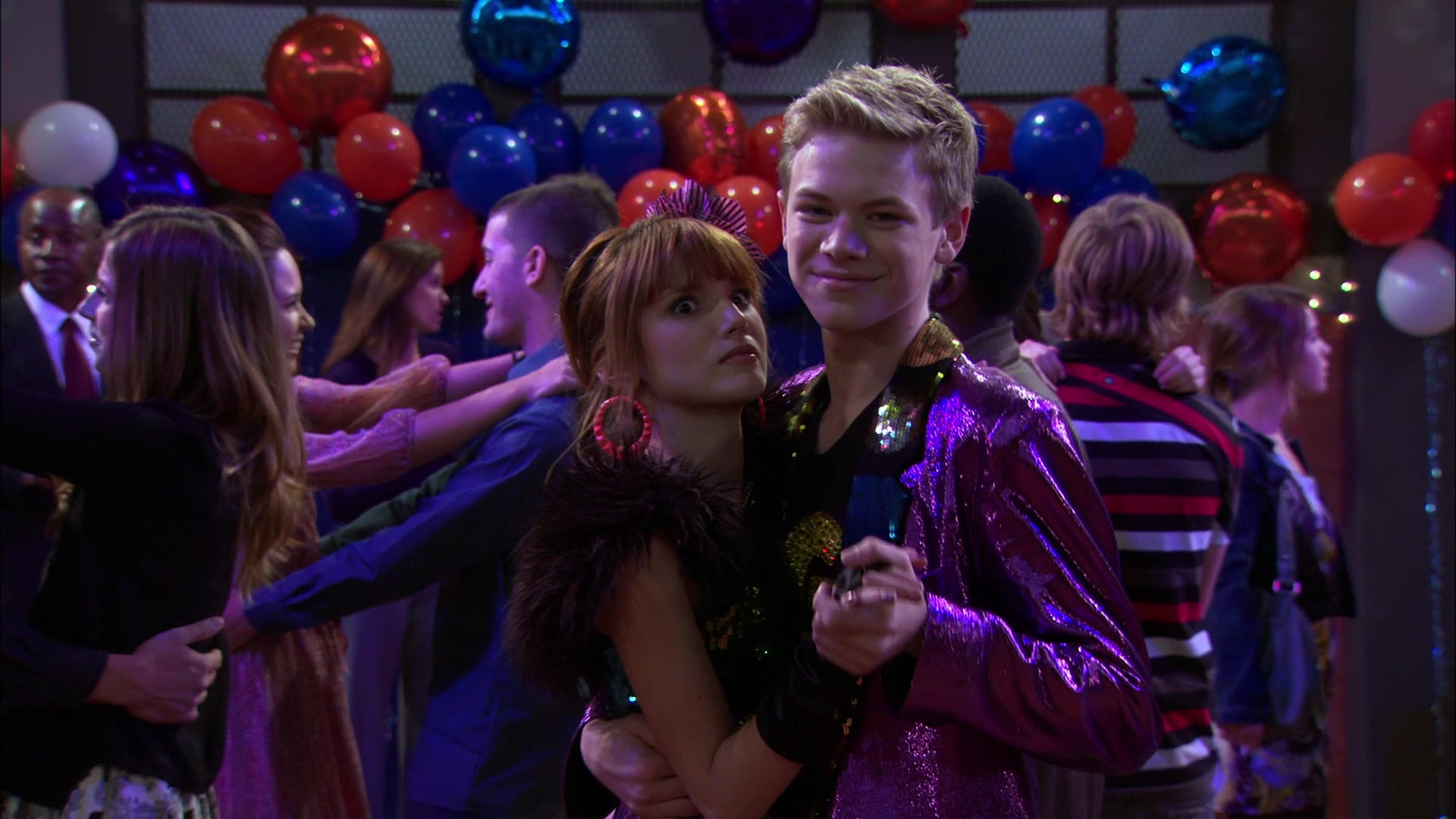 Shake_It_Up_S01E14_1080p_BTD_002375.jpg Shake_It_Up_S01E14_1080p_BTD_002375.jpg