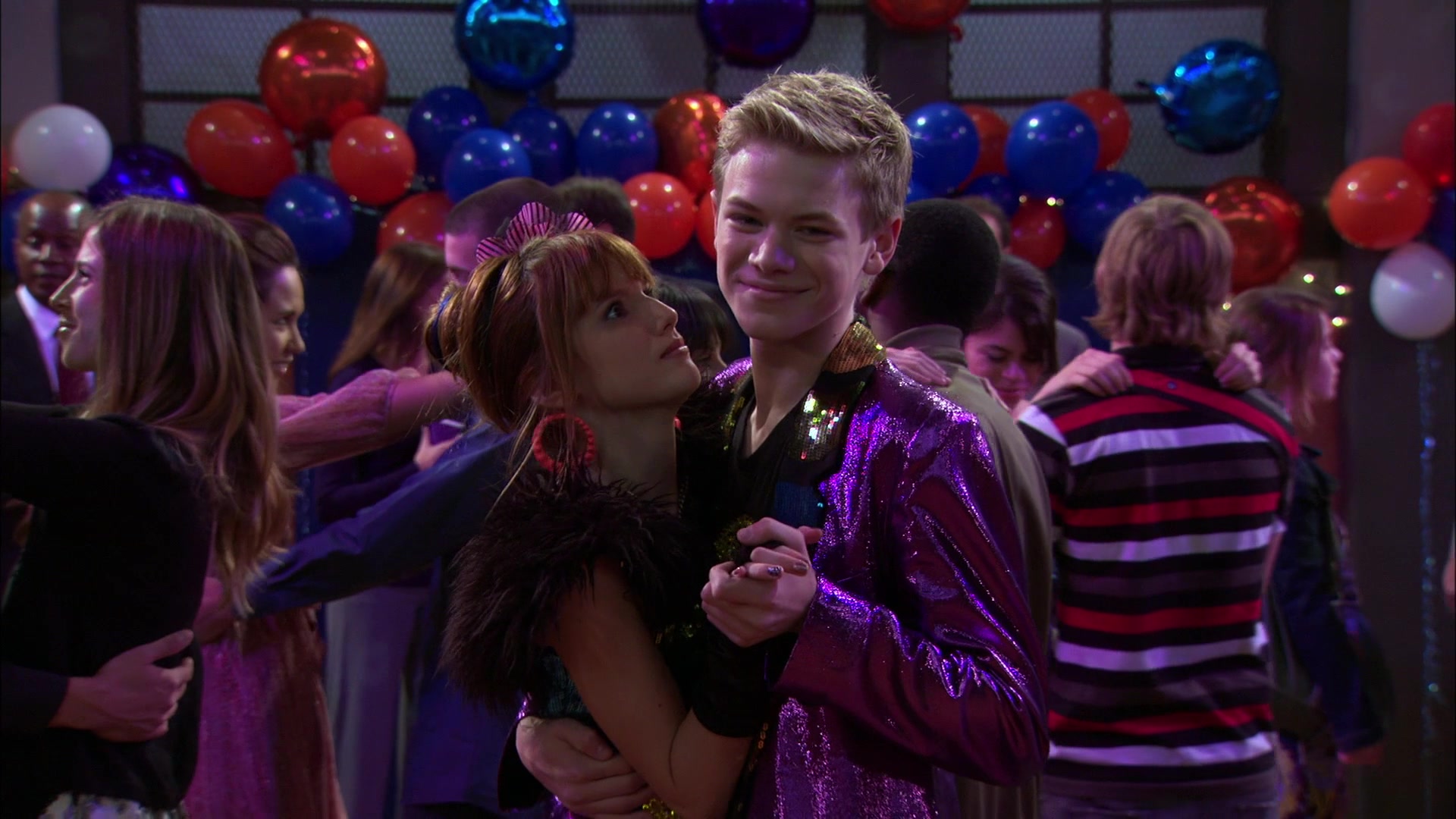 Shake_It_Up_S01E14_1080p_BTD_002377.jpg