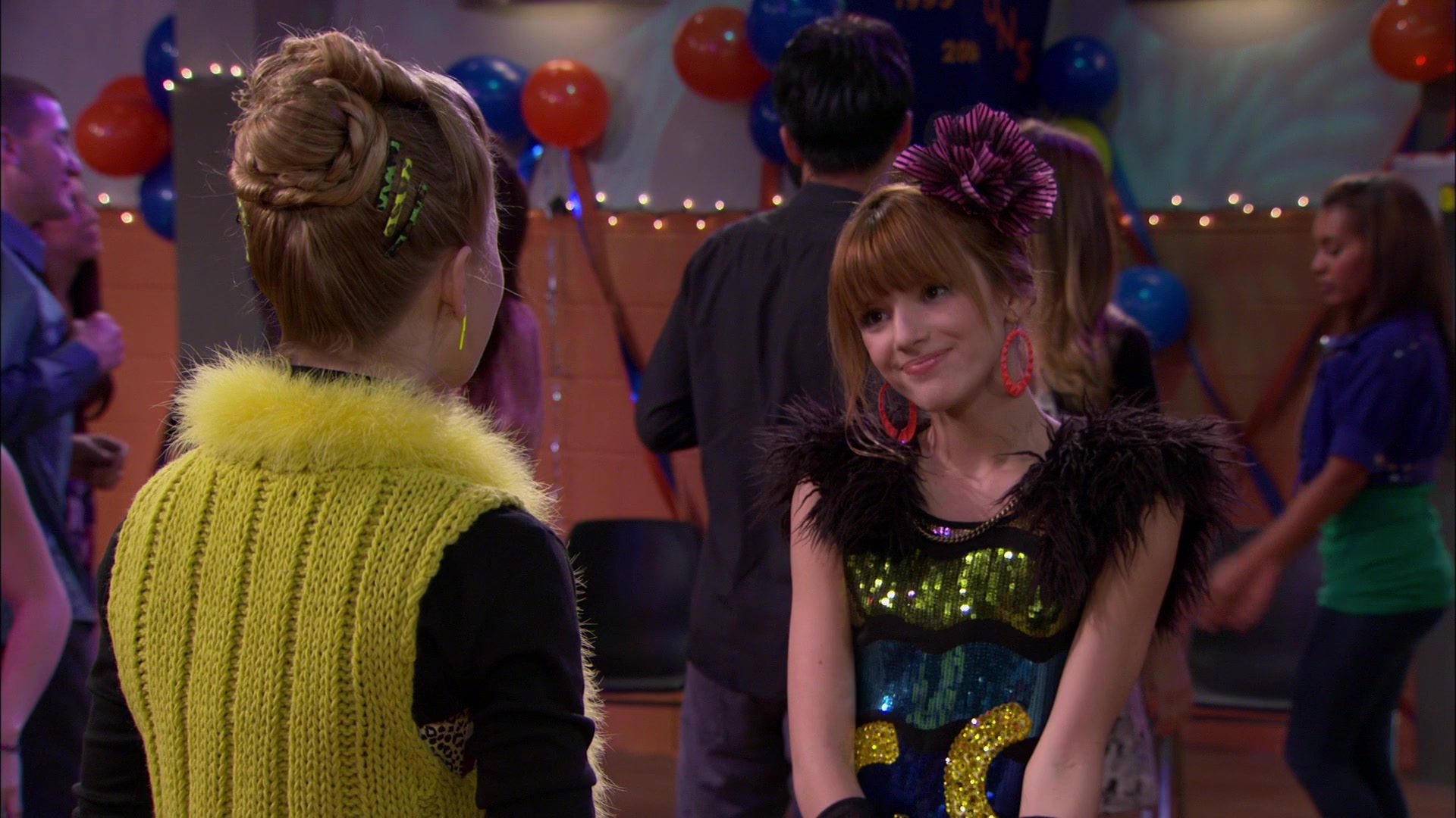 Shake_It_Up_S01E14_1080p_BTD_002710.jpg Shake_It_Up_S01E14_1080p_BTD_002710.jpg