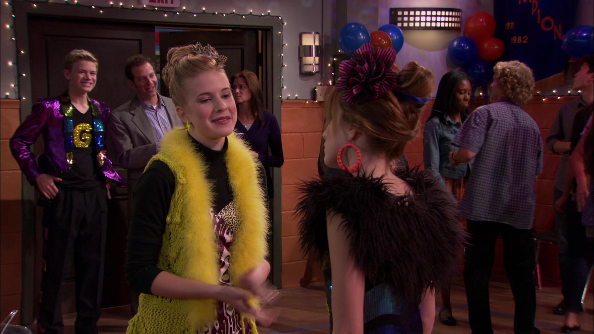 Shake_It_Up_S01E14_1080p_BTD_002730.jpg Shake_It_Up_S01E14_1080p_BTD_002730.jpg