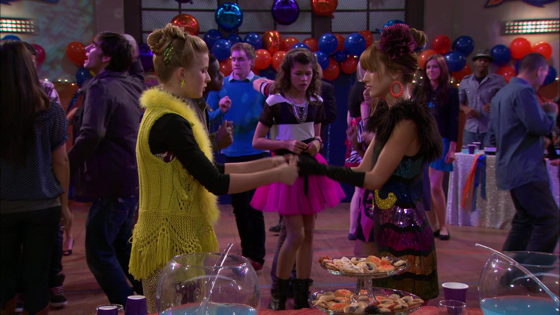 Shake_It_Up_S01E14_1080p_BTD_002763.jpg Shake_It_Up_S01E14_1080p_BTD_002763.jpg