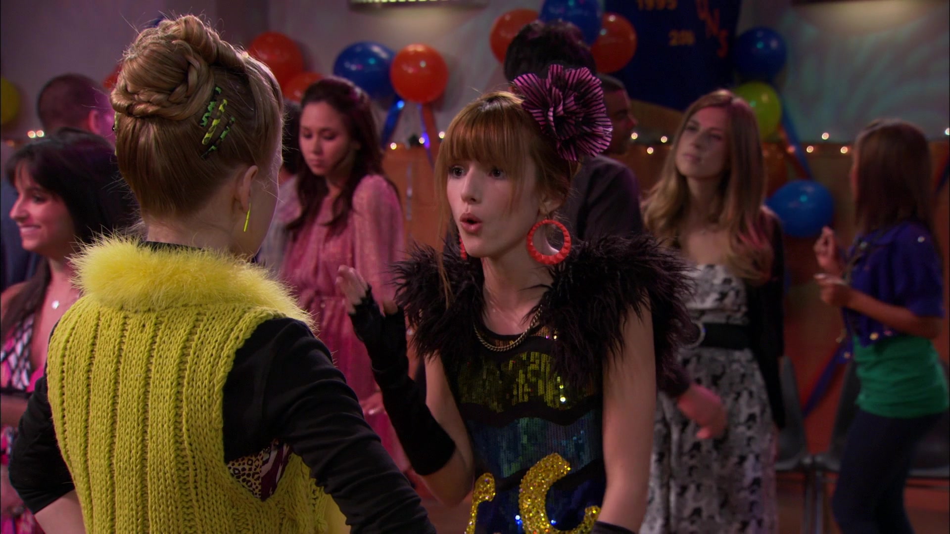 Shake_It_Up_S01E14_1080p_BTD_002797.jpg