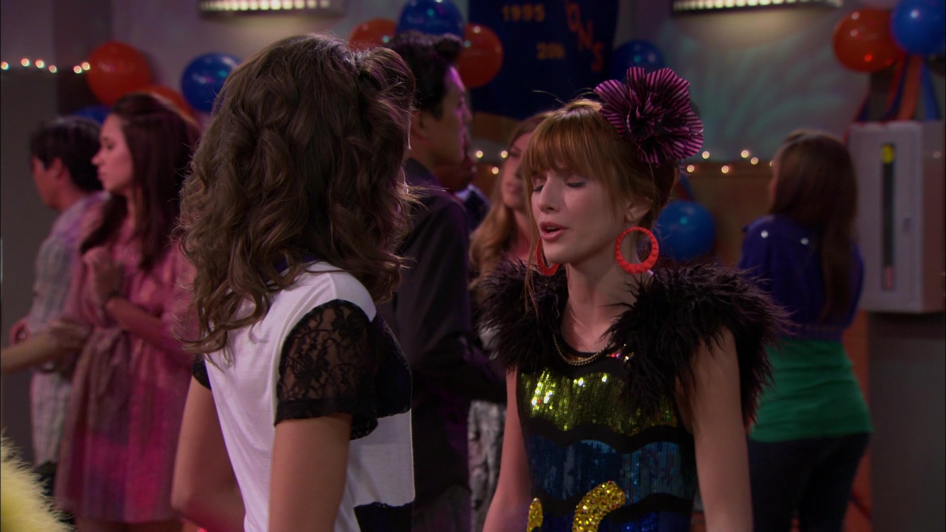 Shake_It_Up_S01E14_1080p_BTD_002823.jpg Shake_It_Up_S01E14_1080p_BTD_002823.jpg