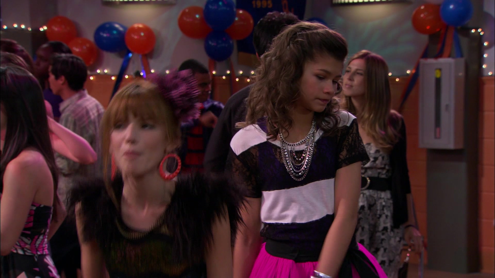 Shake_It_Up_S01E14_1080p_BTD_002995.jpg Shake_It_Up_S01E14_1080p_BTD_002995.jpg