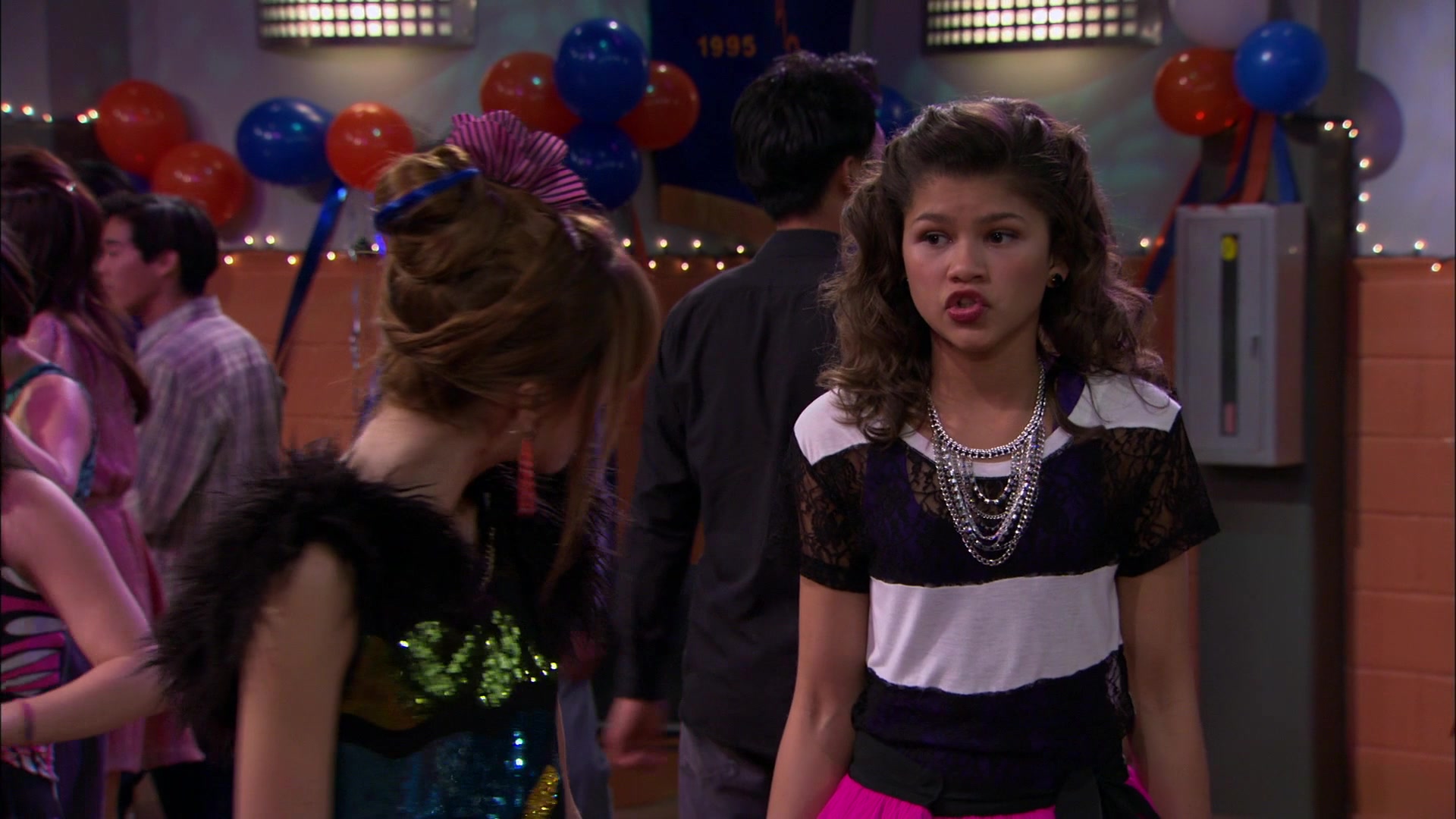 Shake_It_Up_S01E14_1080p_BTD_003011.jpg Shake_It_Up_S01E14_1080p_BTD_003011.jpg