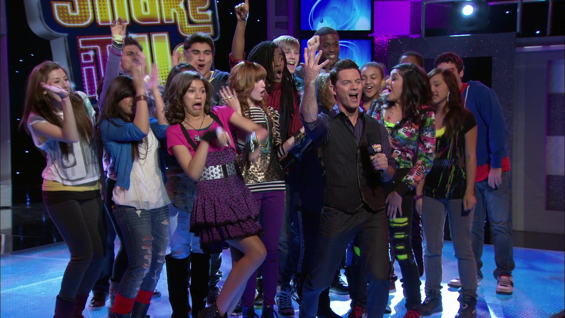 Shake_It_Up_S01E15_1080p_BTD_000045.jpg Shake_It_Up_S01E15_1080p_BTD_000045.jpg