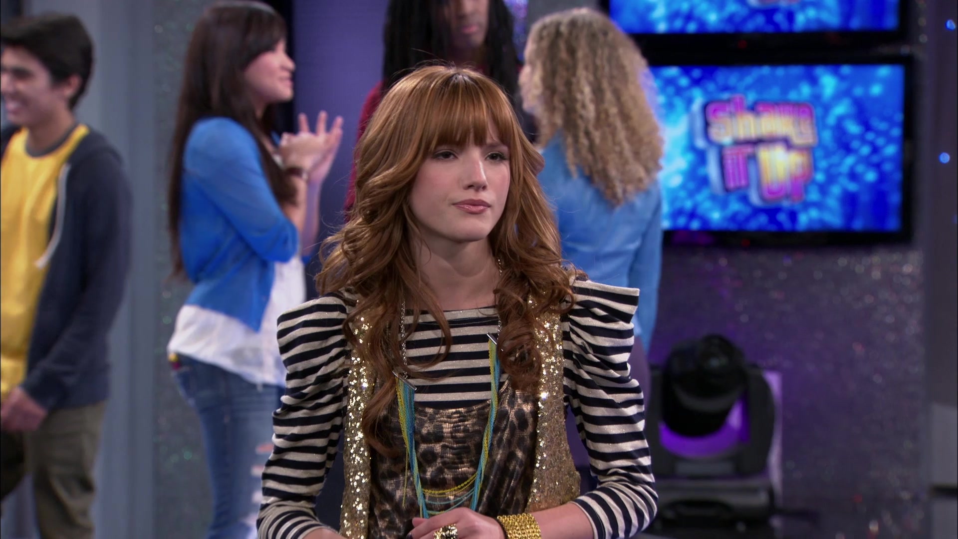 Shake_It_Up_S01E15_1080p_BTD_000221.jpg