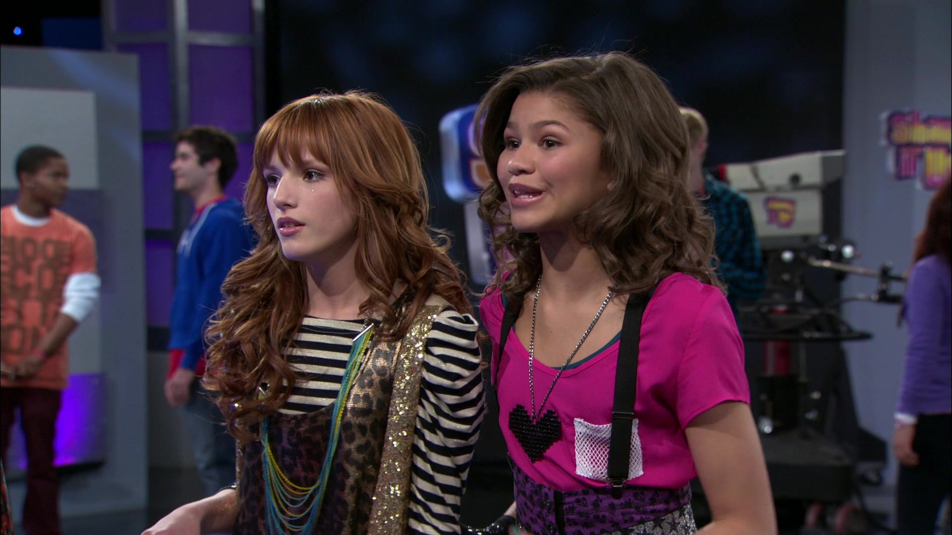 Shake_It_Up_S01E15_1080p_BTD_000448.jpg Shake_It_Up_S01E15_1080p_BTD_000448.jpg