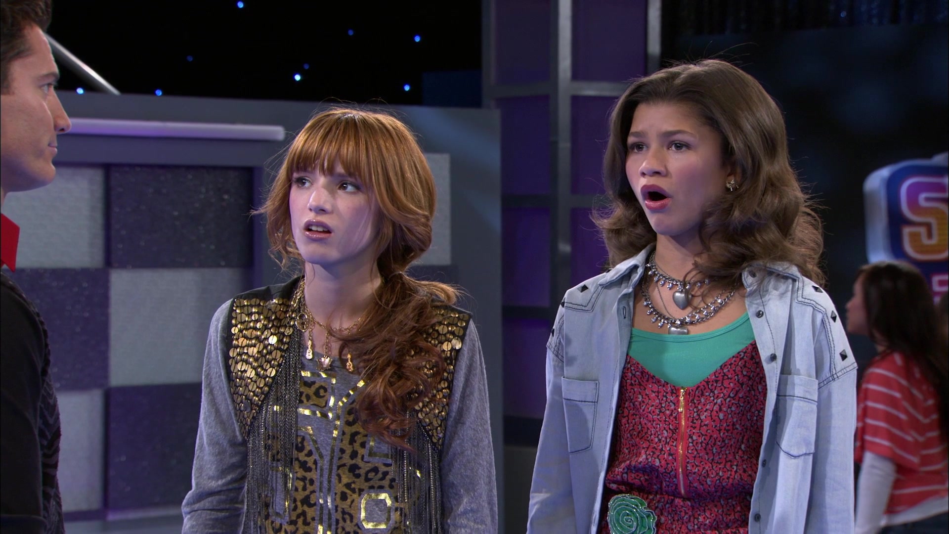 Shake_It_Up_S01E15_1080p_BTD_001600.jpg