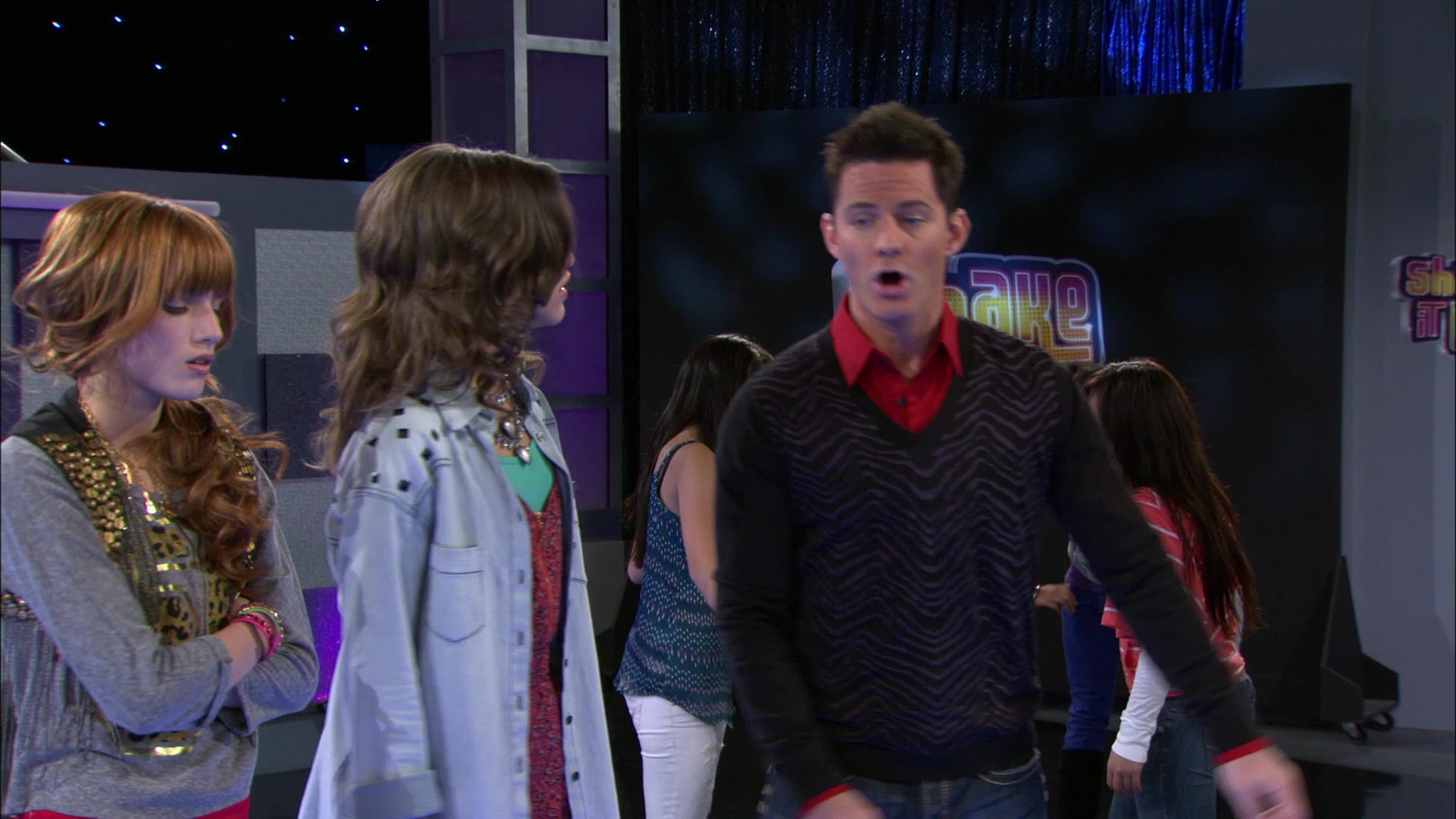 Shake_It_Up_S01E15_1080p_BTD_001617.jpg Shake_It_Up_S01E15_1080p_BTD_001617.jpg