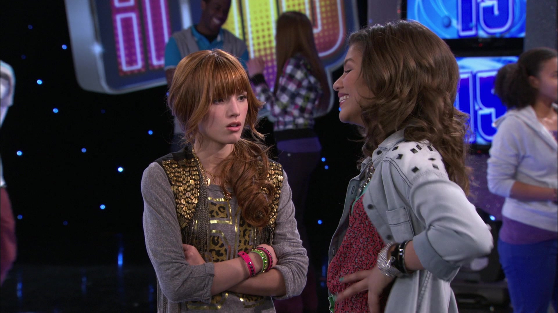 Shake_It_Up_S01E15_1080p_BTD_001664.jpg Shake_It_Up_S01E15_1080p_BTD_001664.jpg