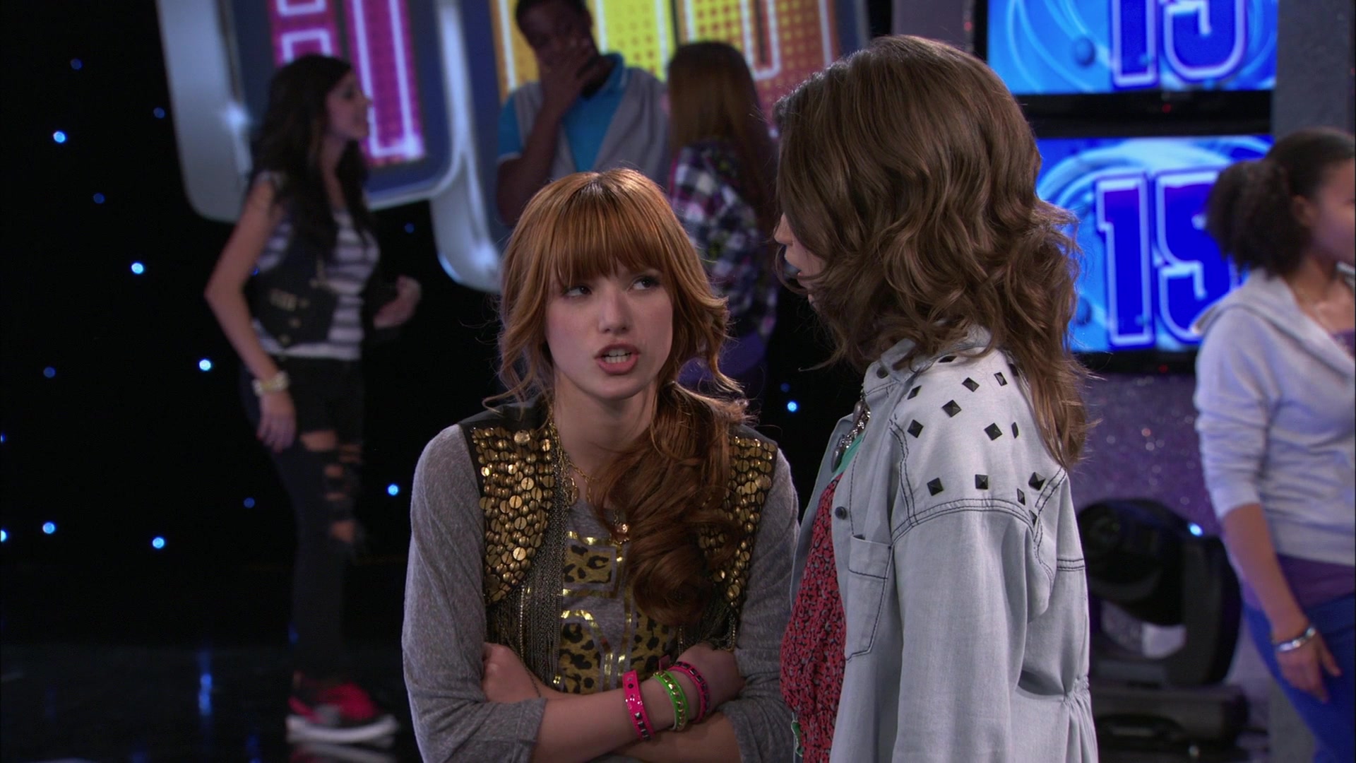 Shake_It_Up_S01E15_1080p_BTD_001684.jpg