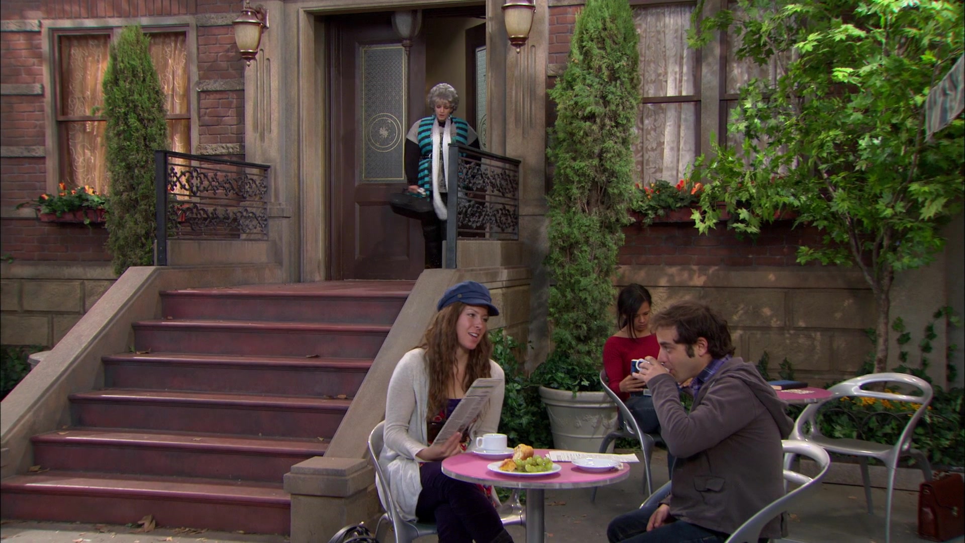 Shake_It_Up_S01E15_1080p_BTD_001712.jpg