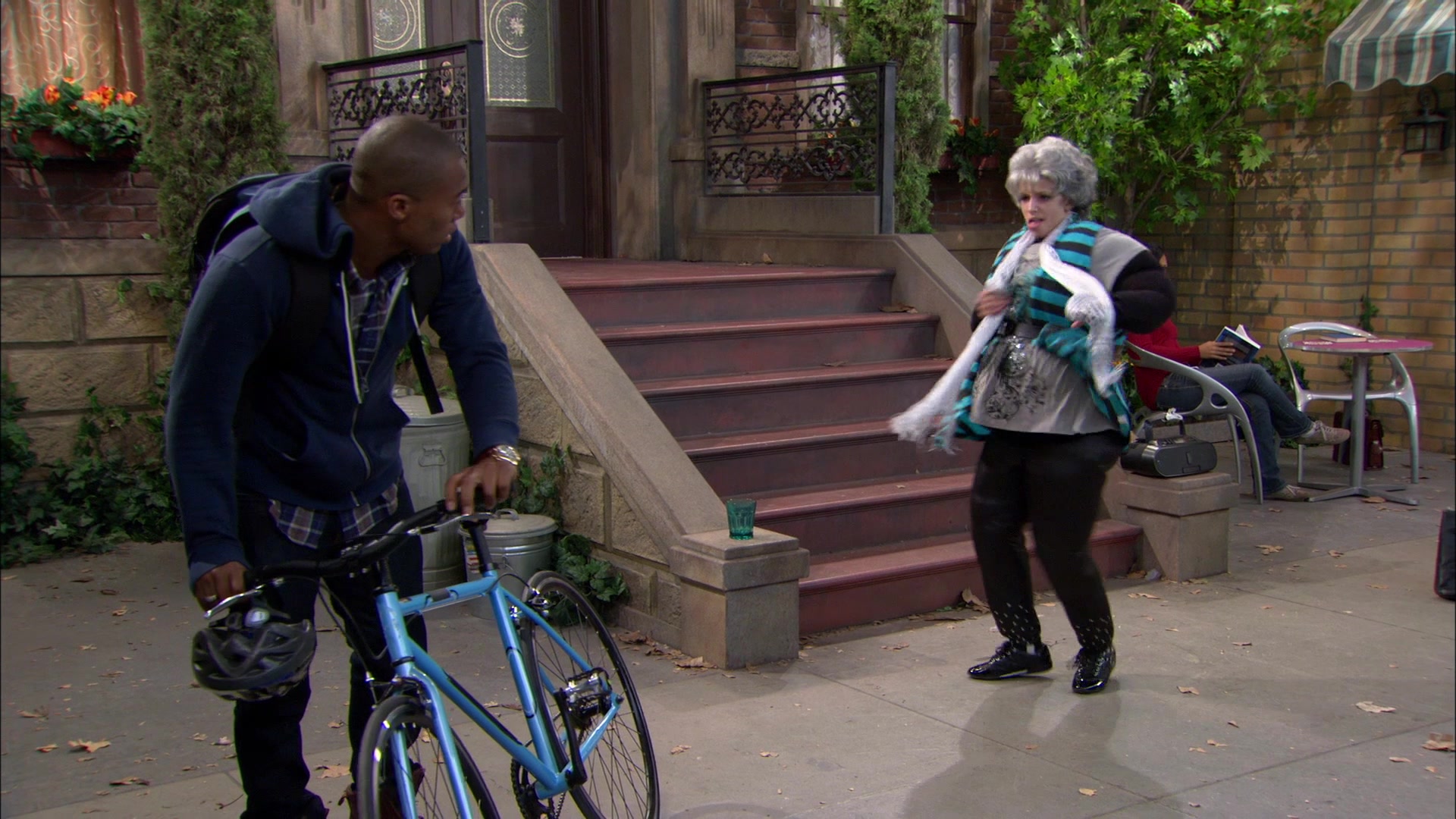 Shake_It_Up_S01E15_1080p_BTD_001745.jpg Shake_It_Up_S01E15_1080p_BTD_001745.jpg
