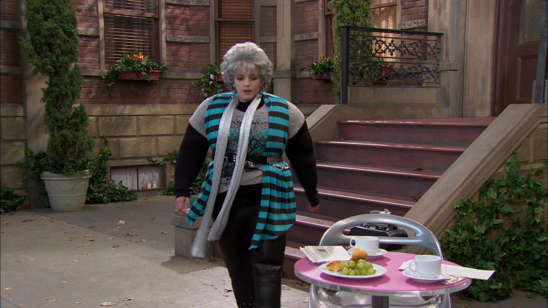 Shake_It_Up_S01E15_1080p_BTD_001834.jpg Shake_It_Up_S01E15_1080p_BTD_001834.jpg