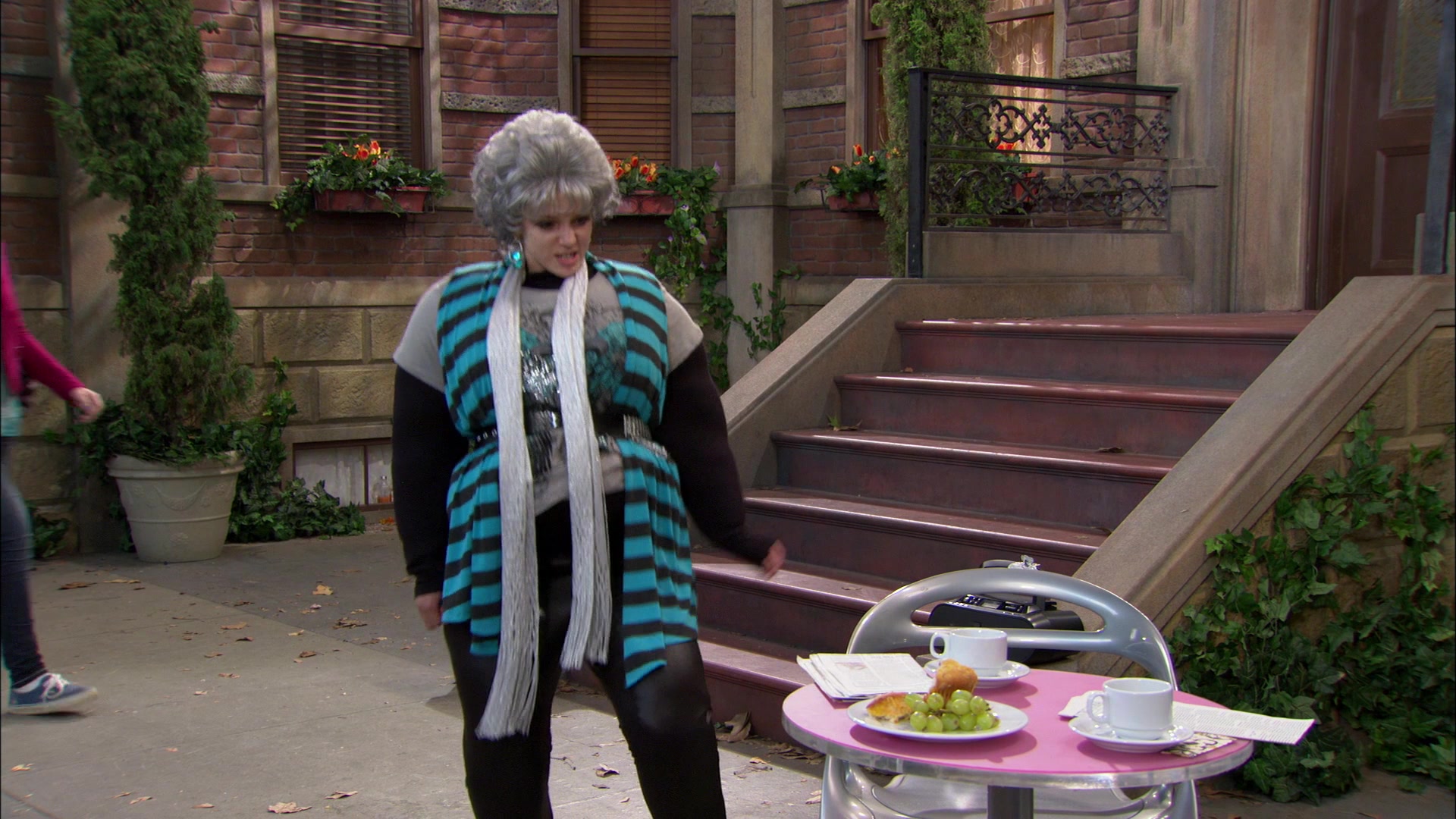 Shake_It_Up_S01E15_1080p_BTD_001840.jpg Shake_It_Up_S01E15_1080p_BTD_001840.jpg