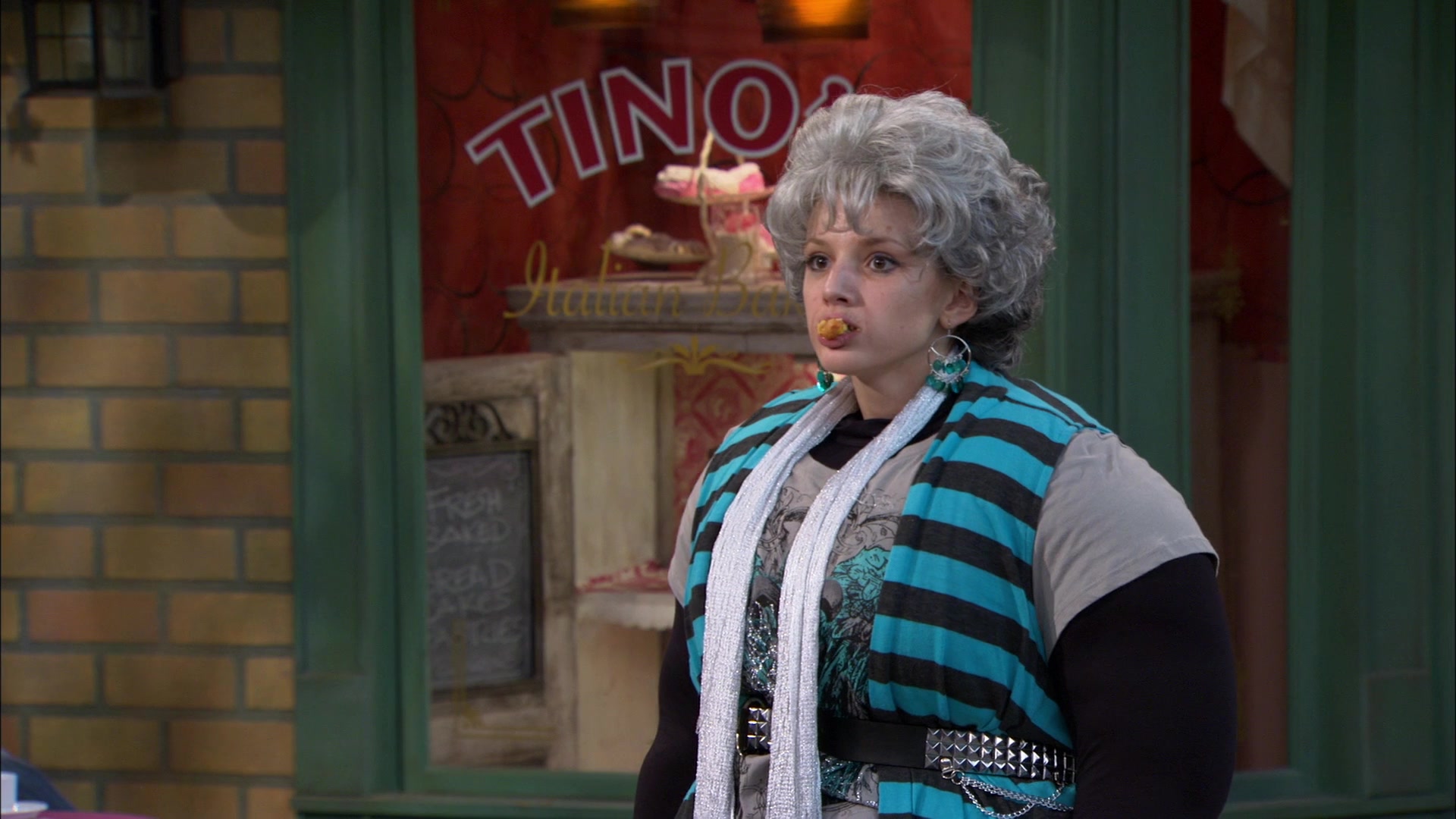 Shake_It_Up_S01E15_1080p_BTD_001859.jpg Shake_It_Up_S01E15_1080p_BTD_001859.jpg