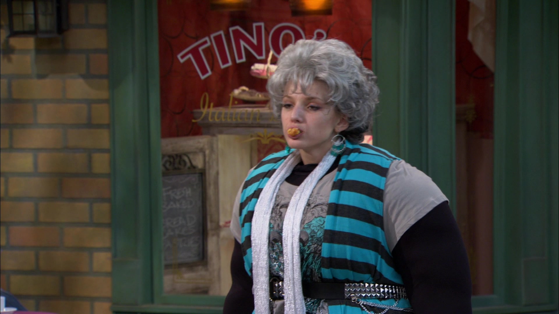 Shake_It_Up_S01E15_1080p_BTD_001860.jpg Shake_It_Up_S01E15_1080p_BTD_001860.jpg