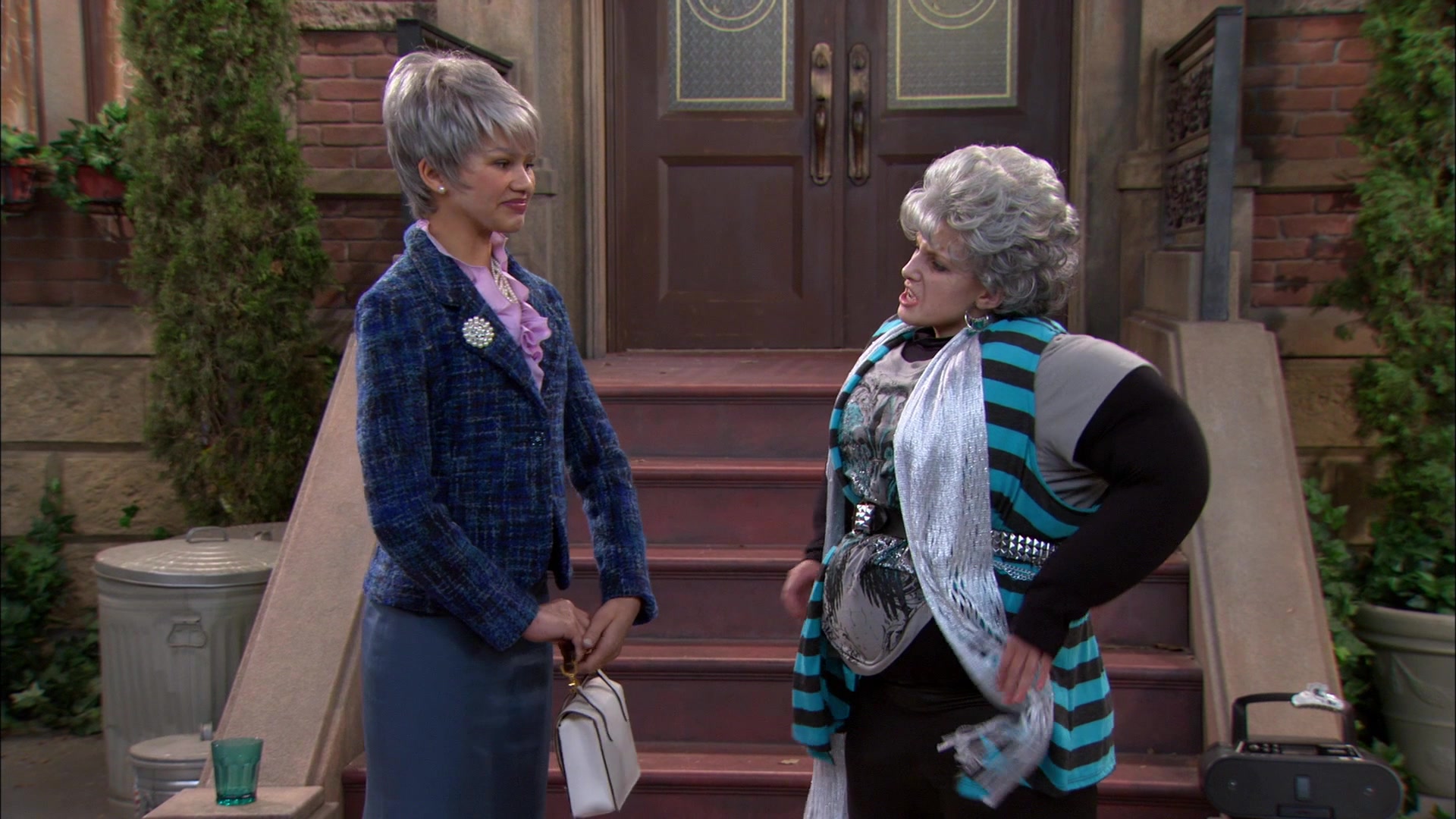Shake_It_Up_S01E15_1080p_BTD_001953.jpg