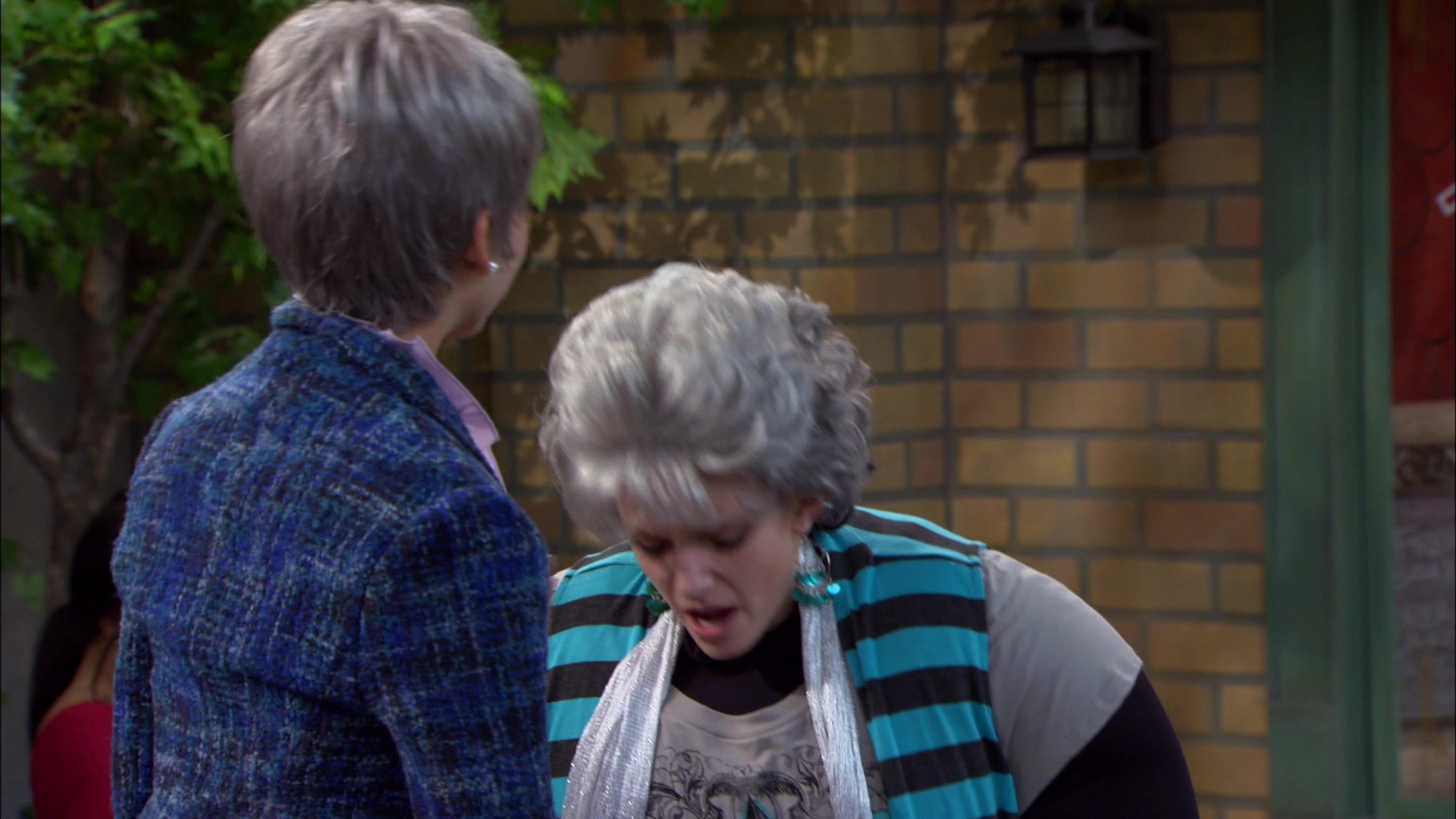 Shake_It_Up_S01E15_1080p_BTD_001969.jpg