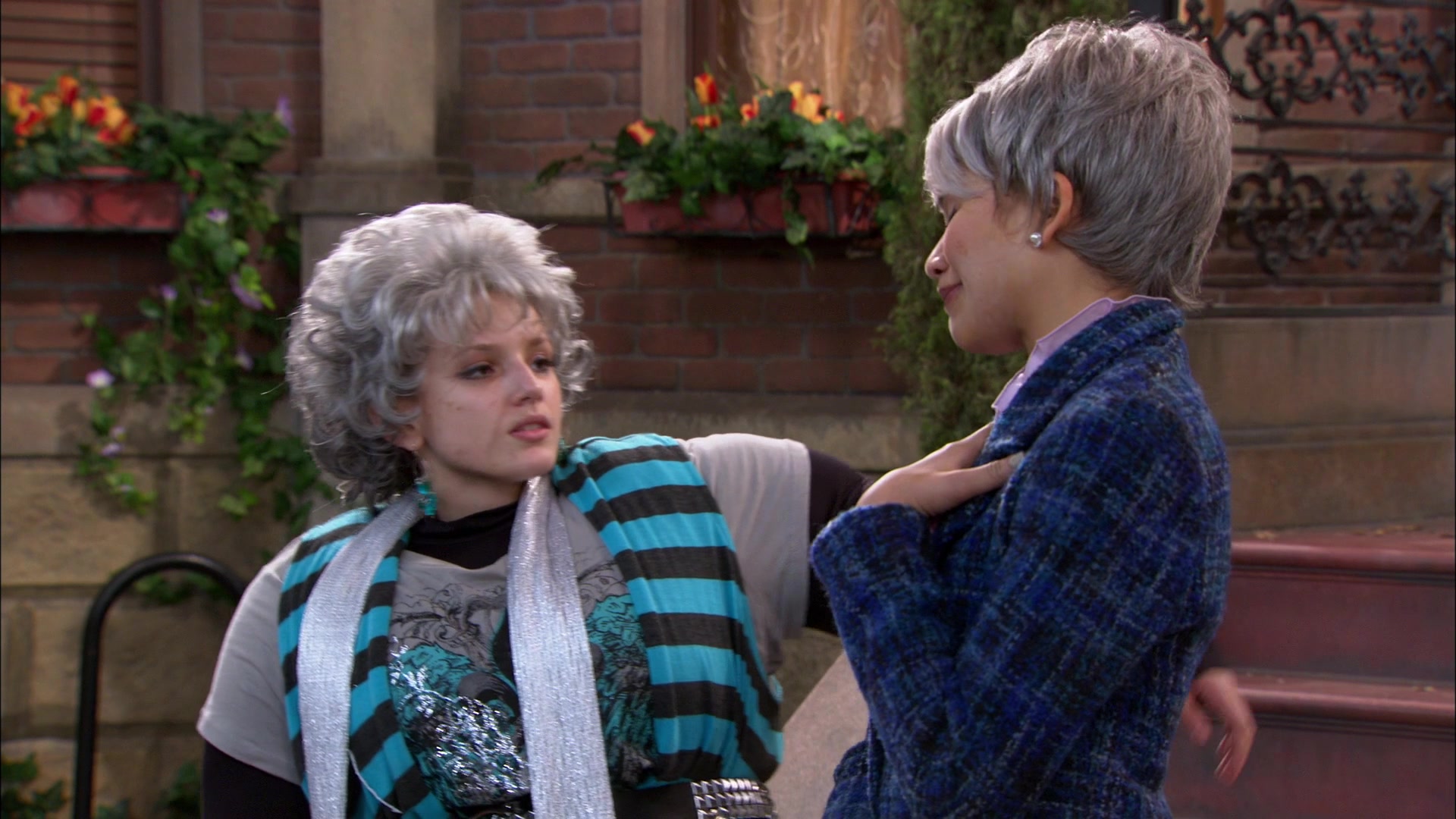 Shake_It_Up_S01E15_1080p_BTD_002025.jpg Shake_It_Up_S01E15_1080p_BTD_002025.jpg