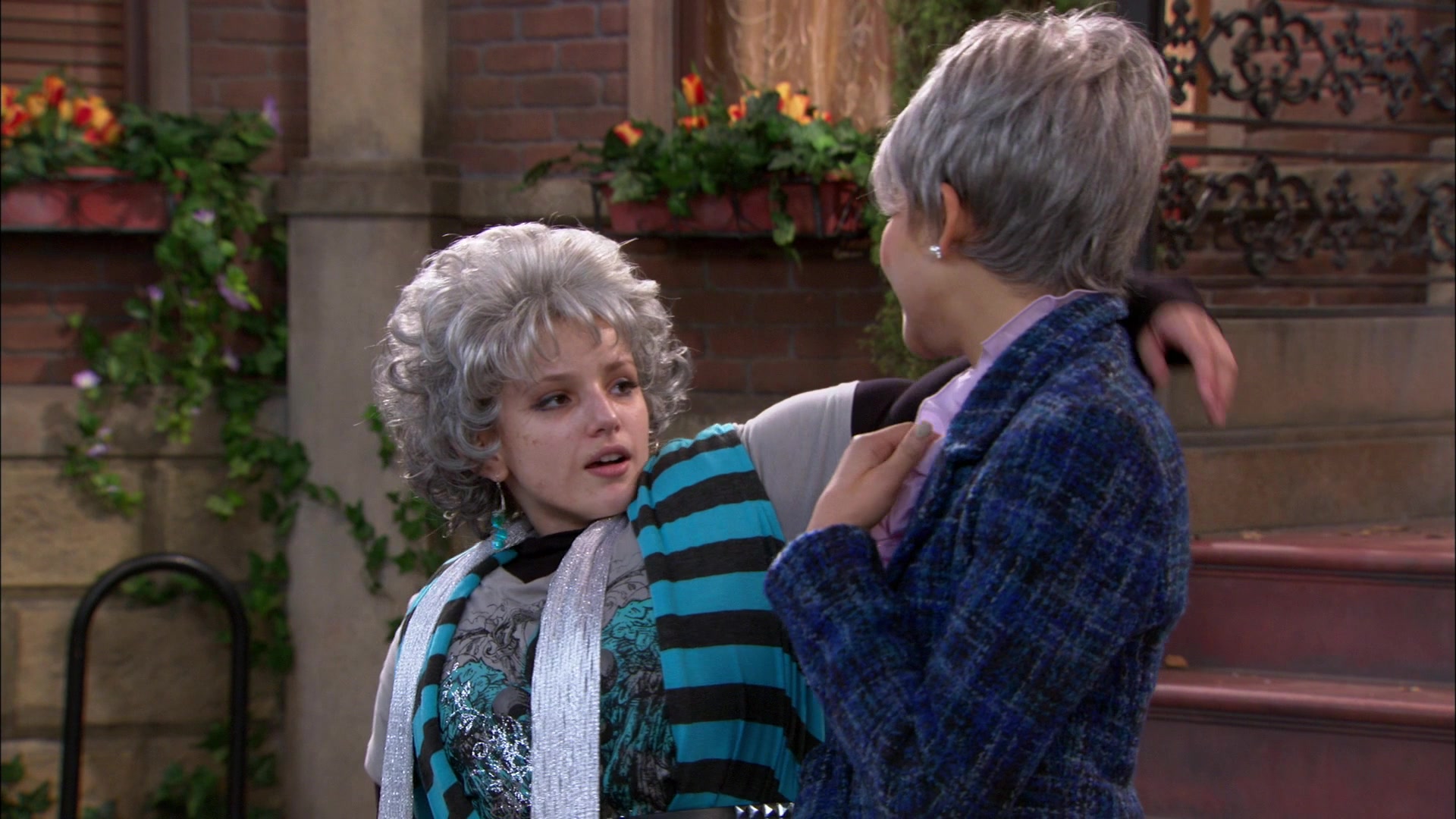 Shake_It_Up_S01E15_1080p_BTD_002027.jpg